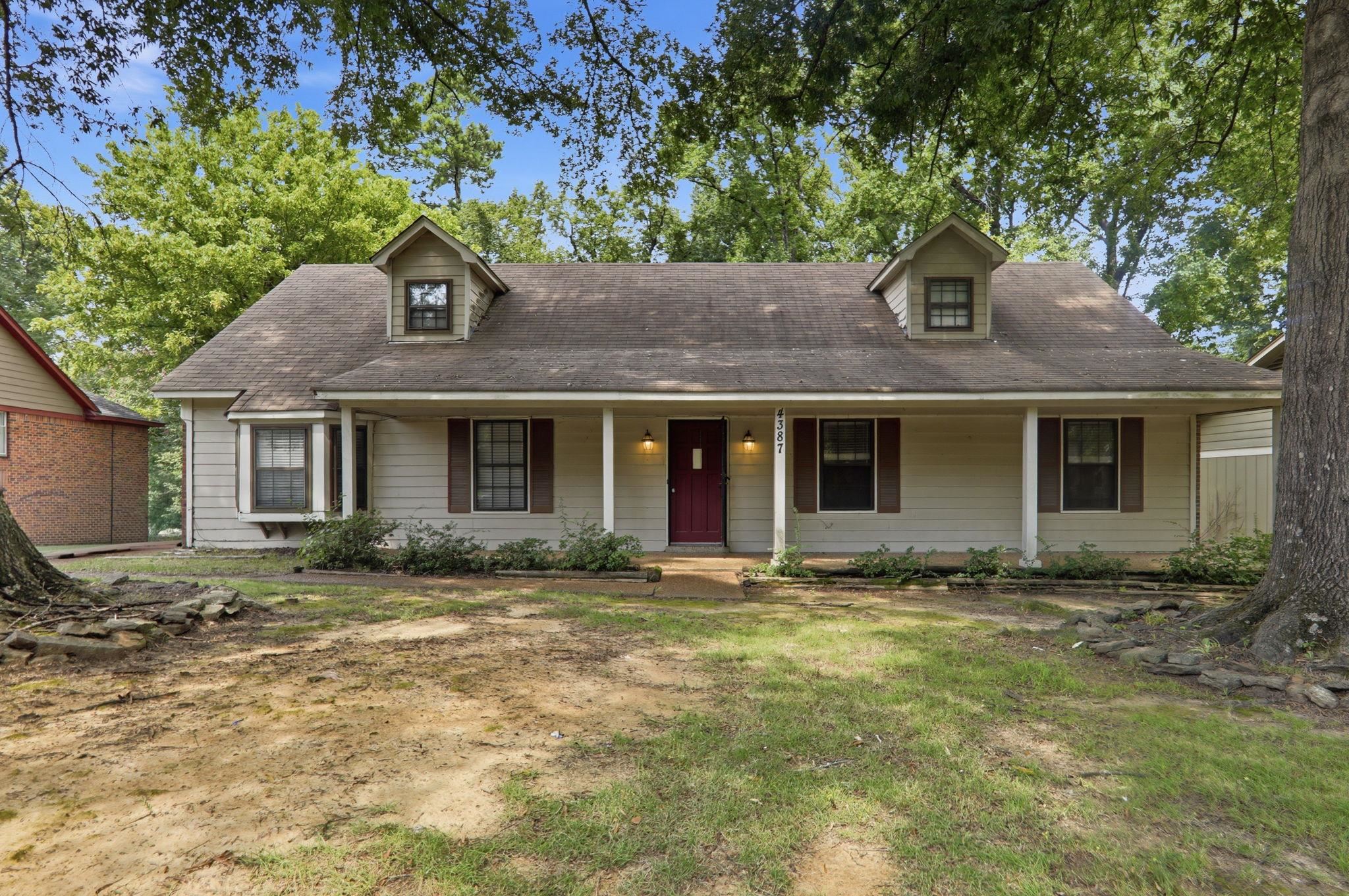 4387 HUNT CLIFF TRCE Property Photo 1