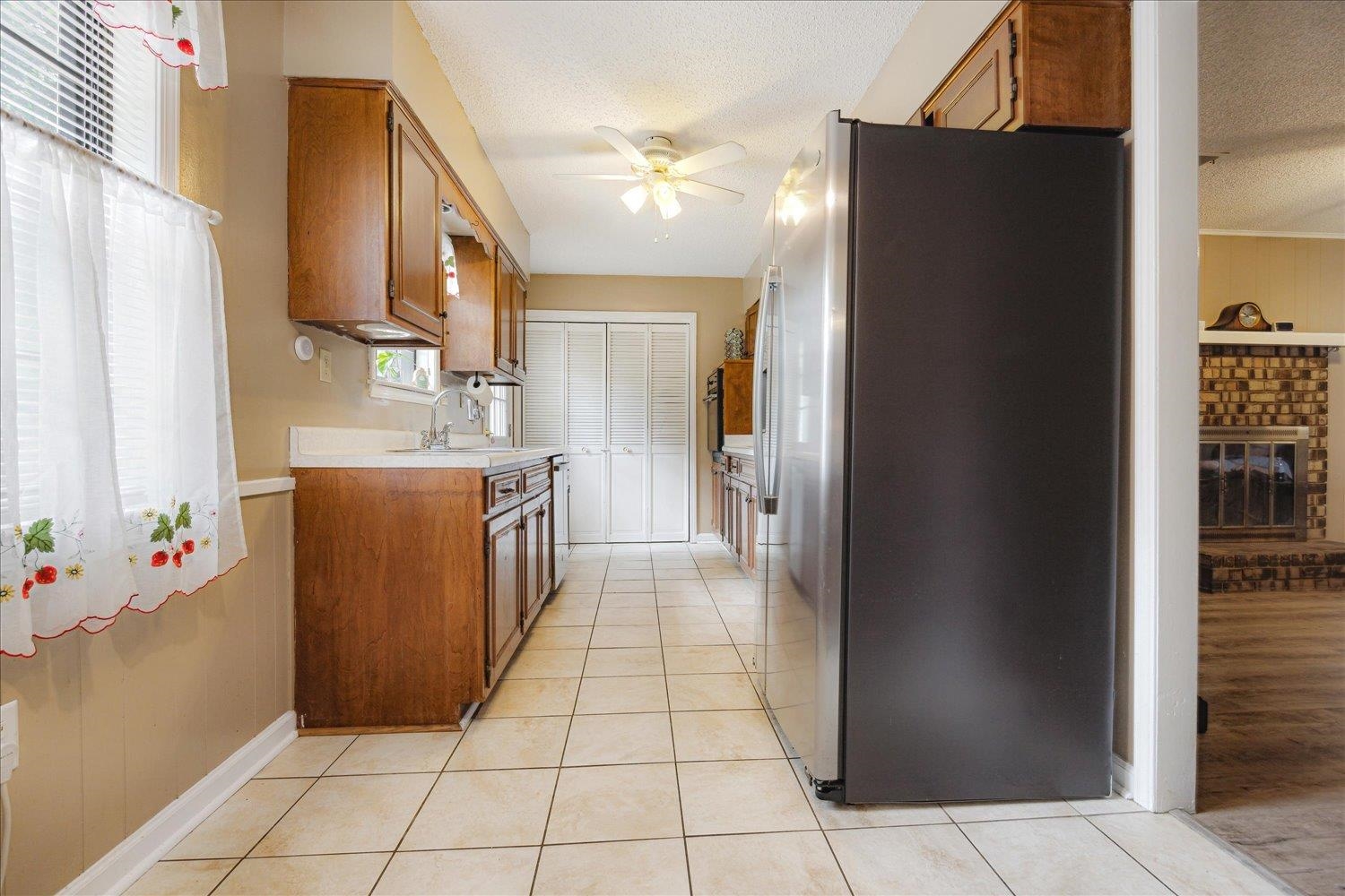 5743 Robin Hop Dr Property Photo 15