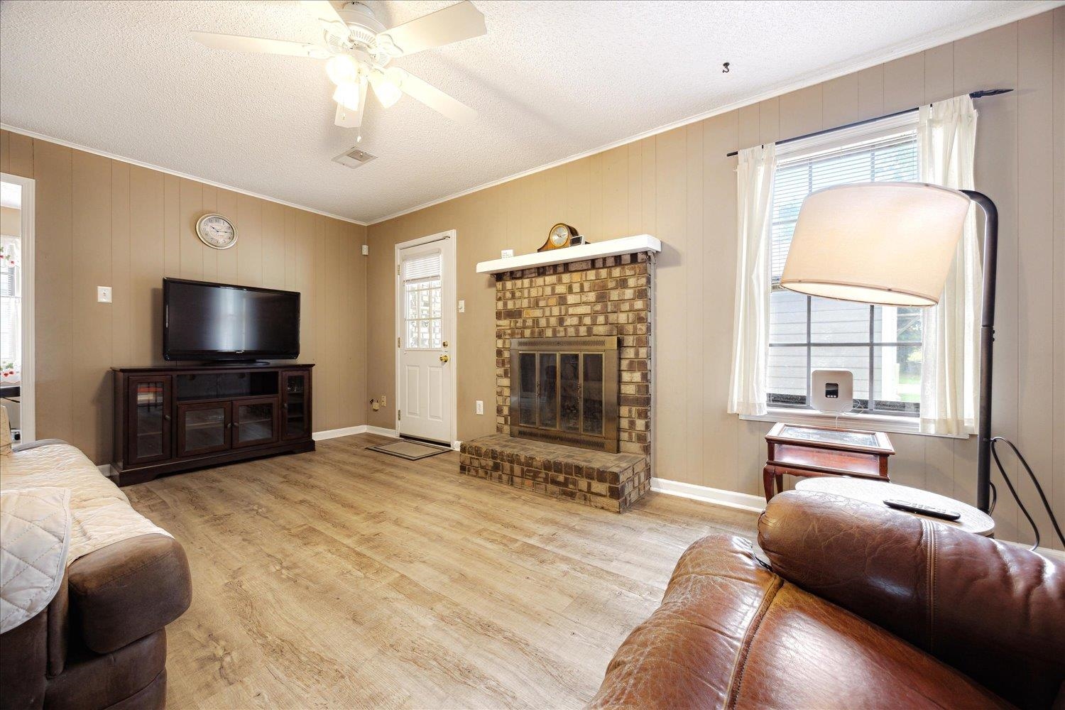5743 Robin Hop Dr Property Photo 17