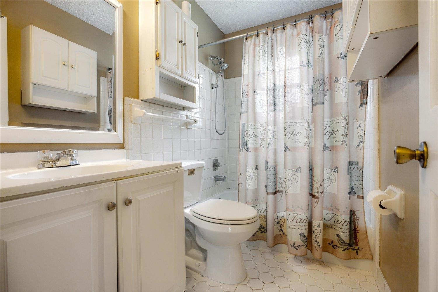 5743 Robin Hop Dr Property Photo 23