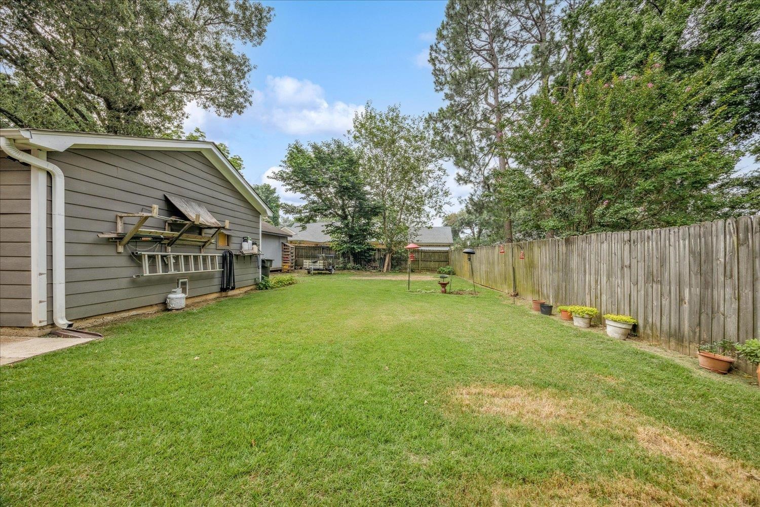 5743 Robin Hop Dr Property Photo 30