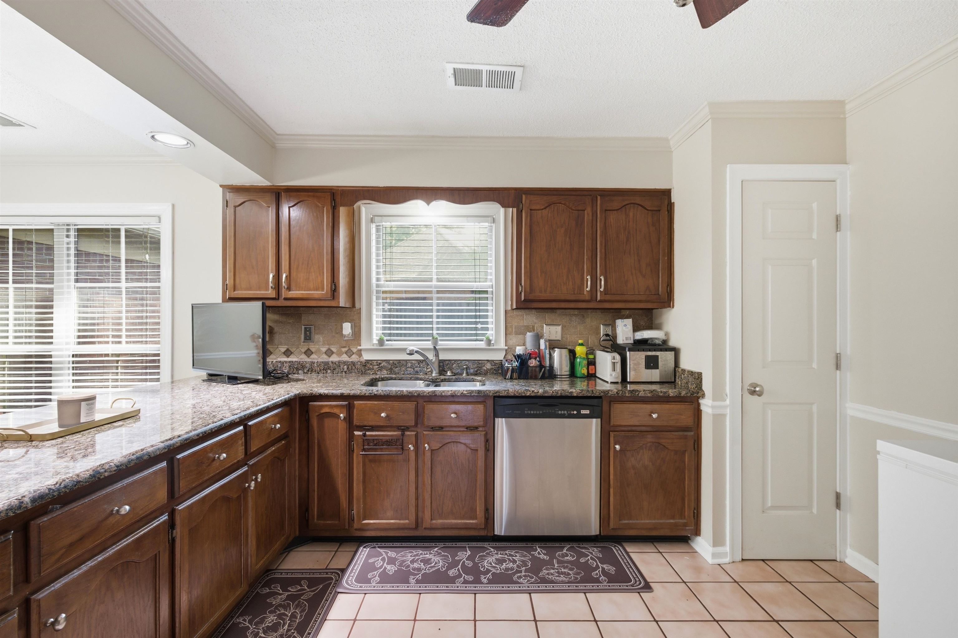 740 Cedar Brake Dr Property Photo 12