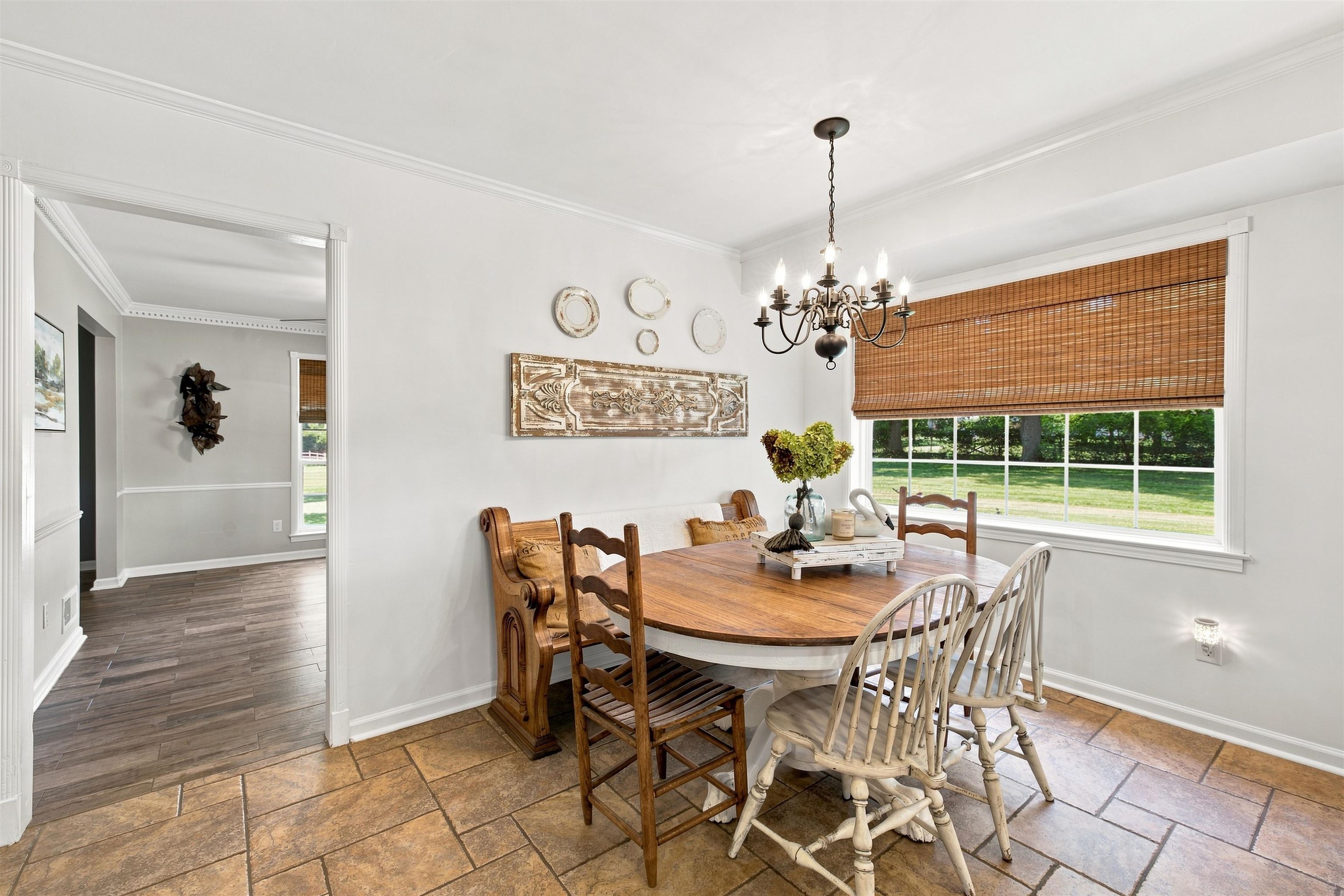 6265 Twin Oaks Dr Property Photo 8