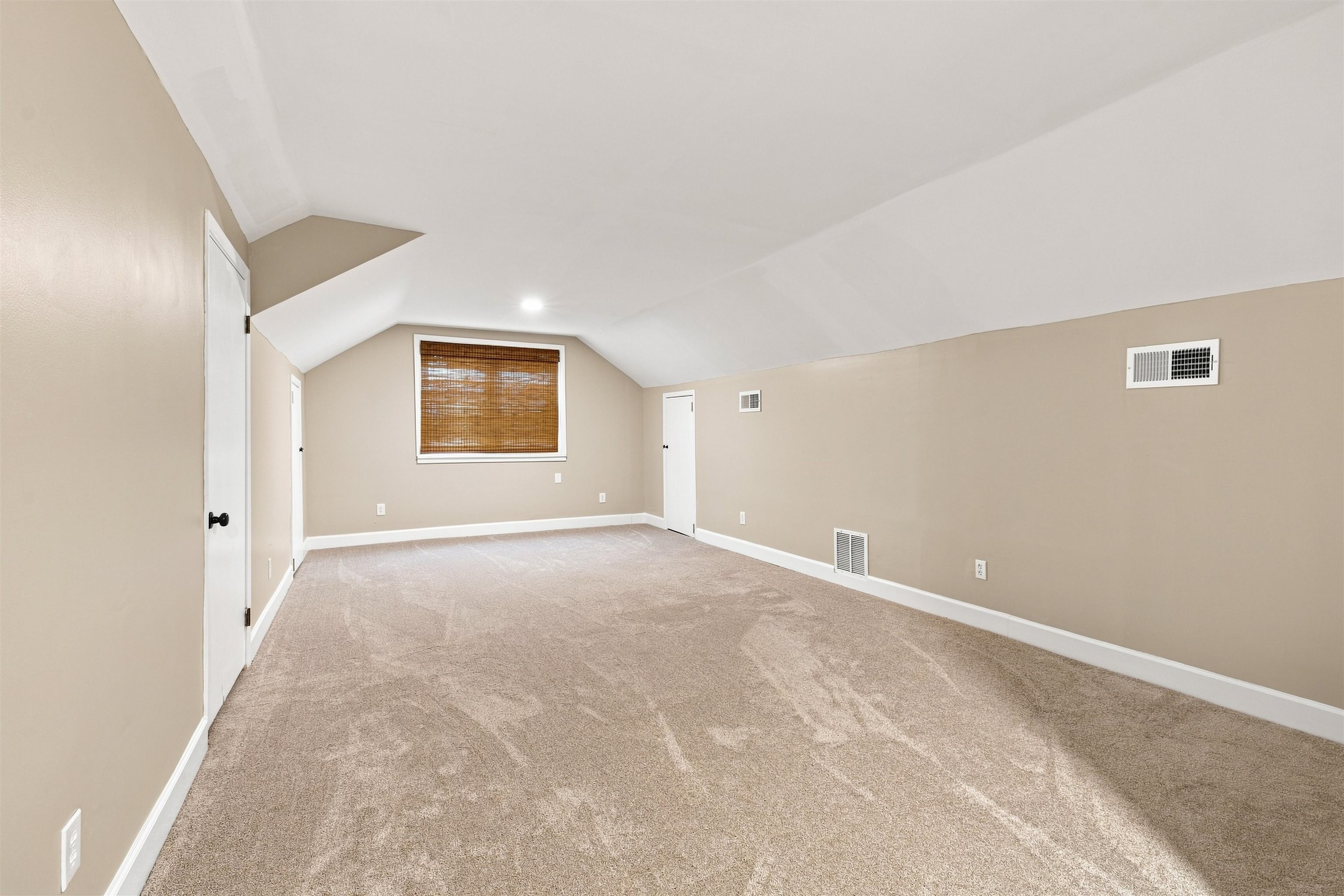 6265 Twin Oaks Dr Property Photo 15
