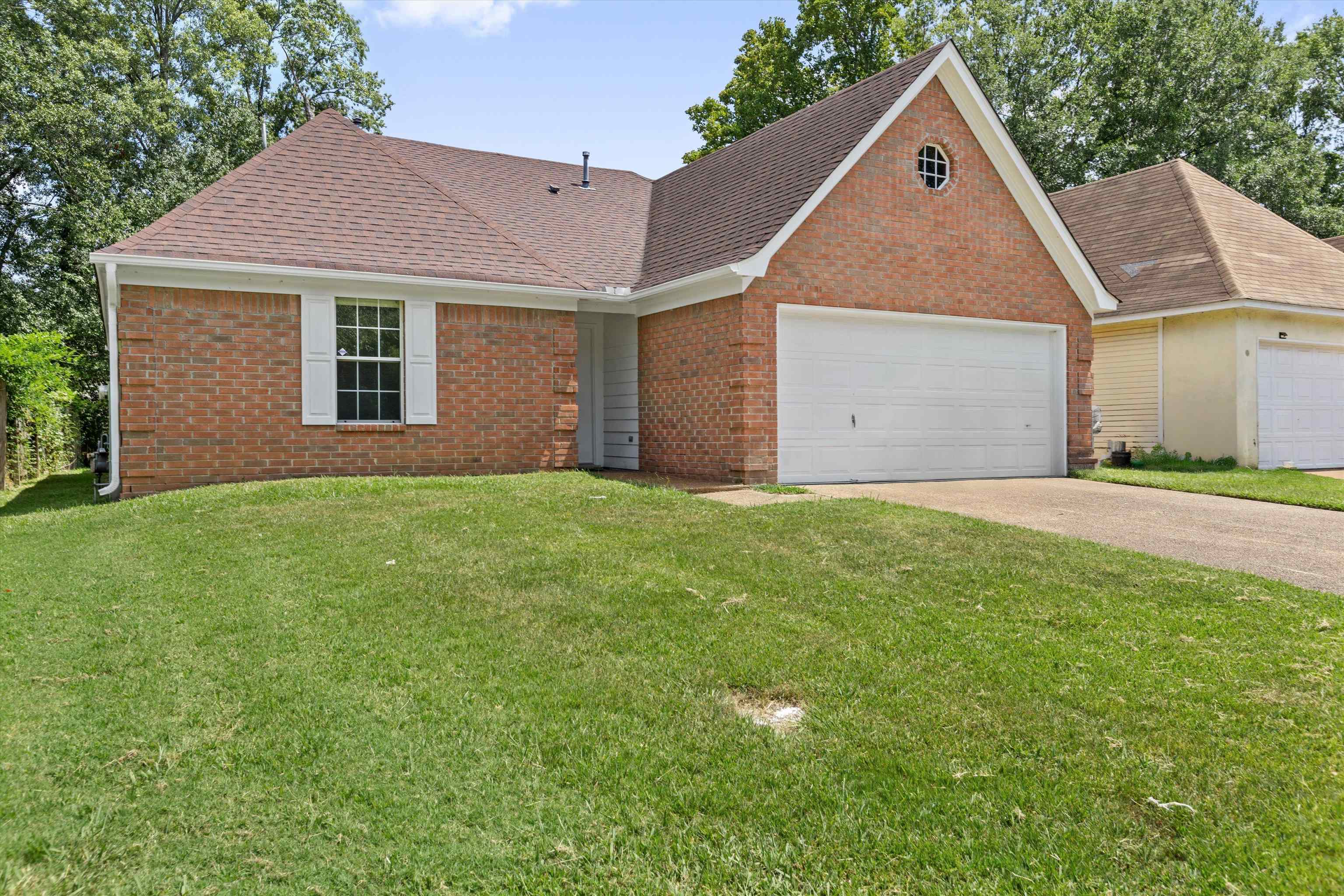 2692 Battle Creek Dr Property Photo 2