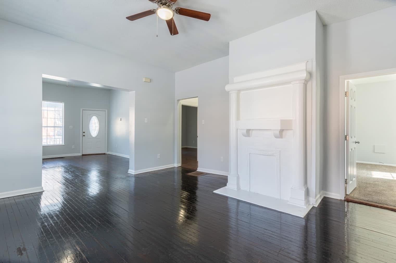1517 Court Ave Property Photo 6