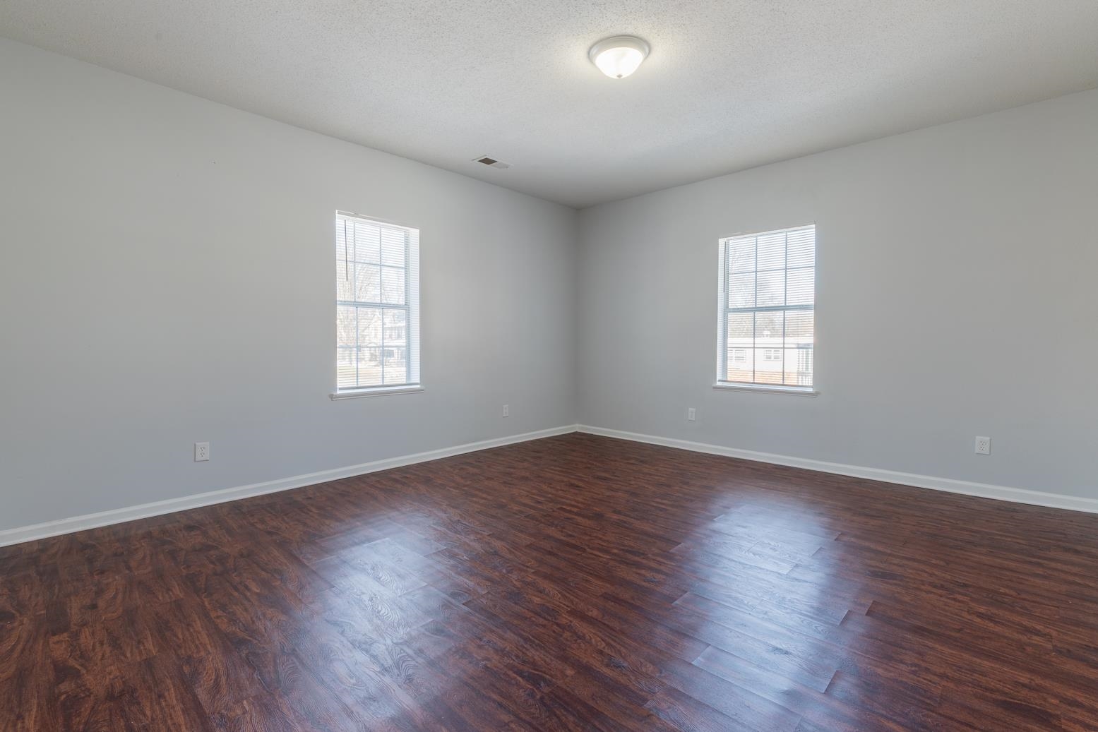1517 Court Ave Property Photo 22