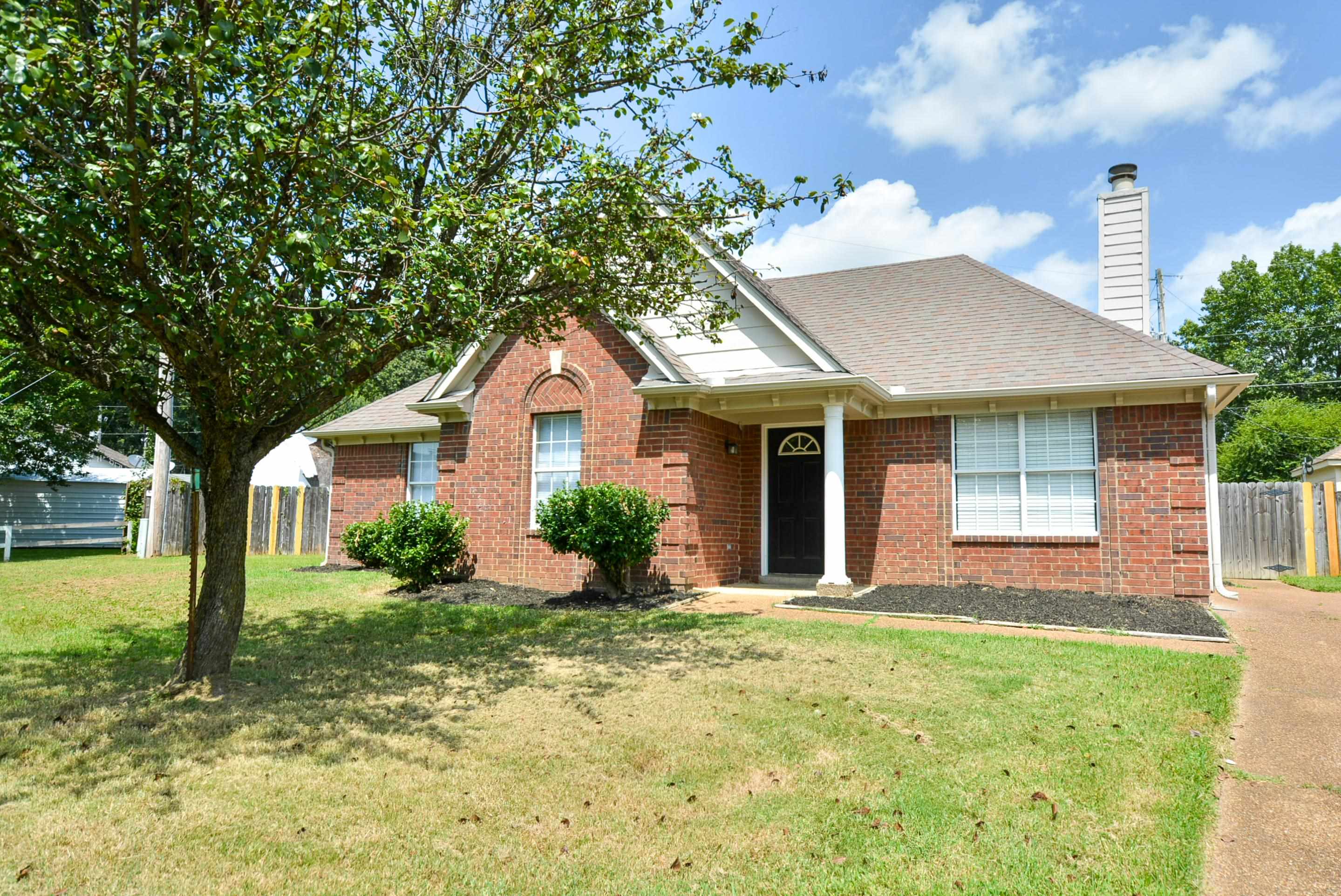 6878 Brady Hill Dr Property Photo 1