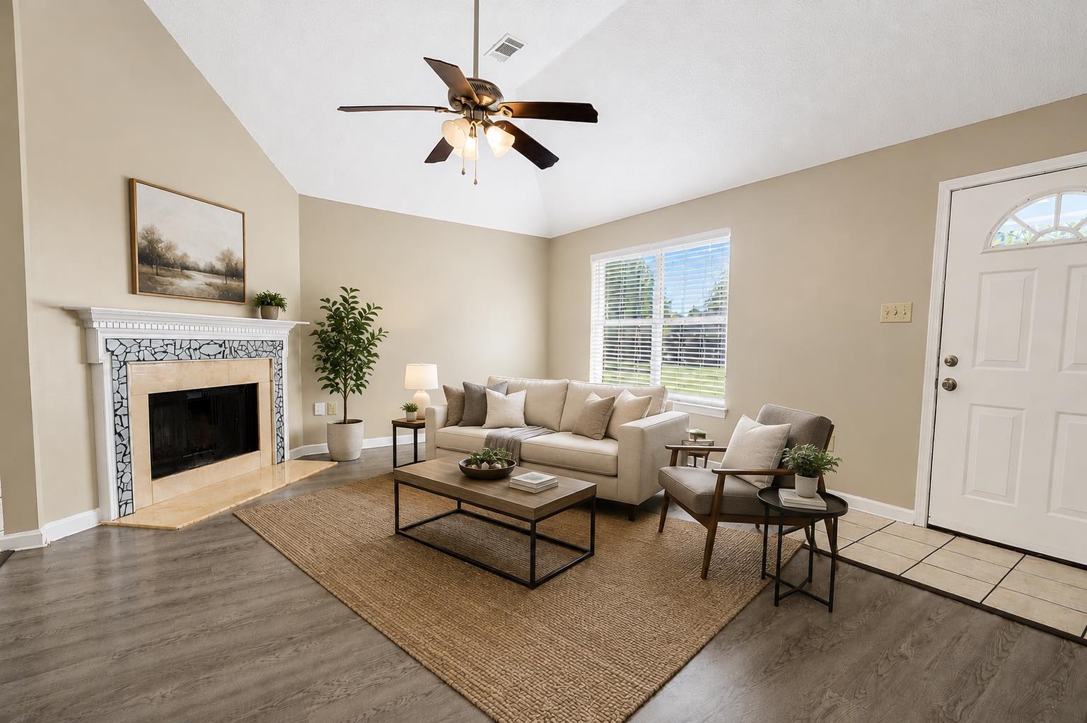 6878 Brady Hill Dr Property Photo 4