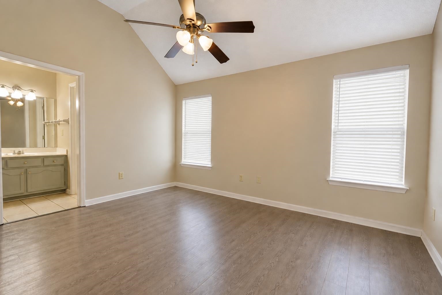 6878 Brady Hill Dr Property Photo 11