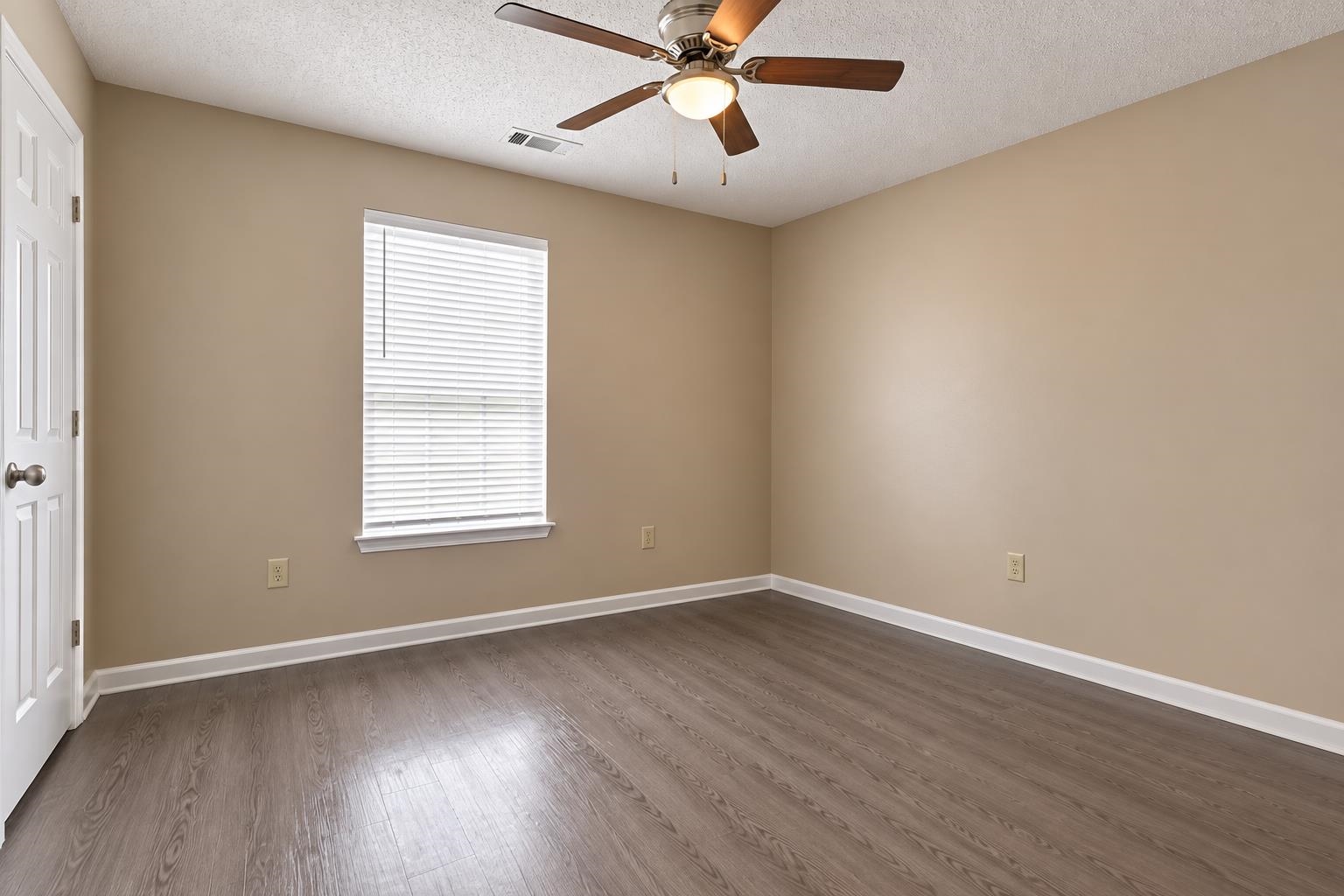 6878 Brady Hill Dr Property Photo 15