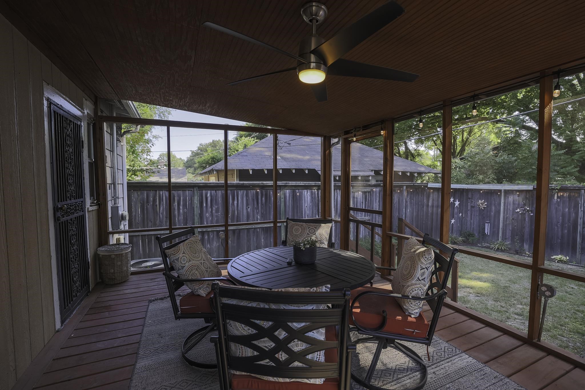 924 Meda St Property Photo 15