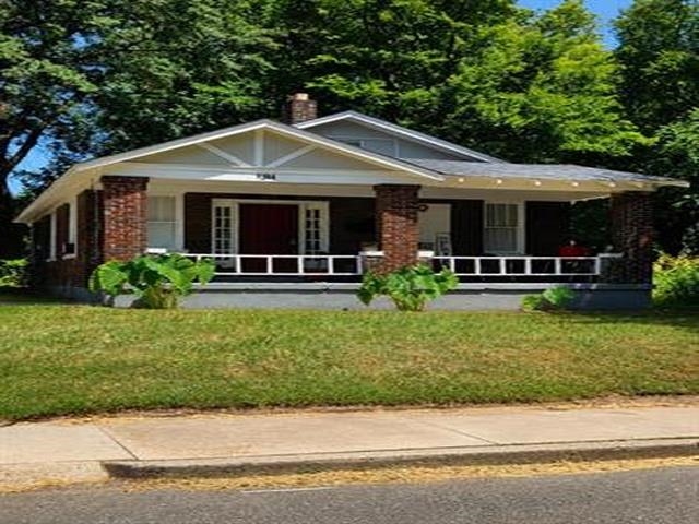 1184 Saxon Ave Property Photo 1