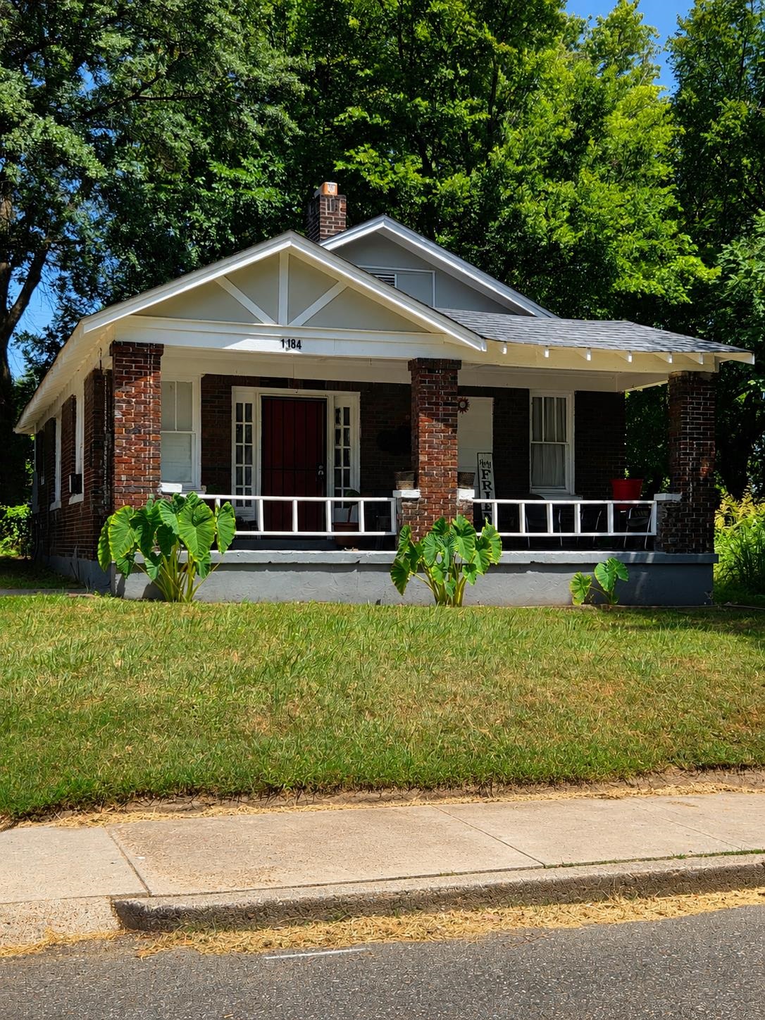 1184 Saxon Ave Property Photo 2