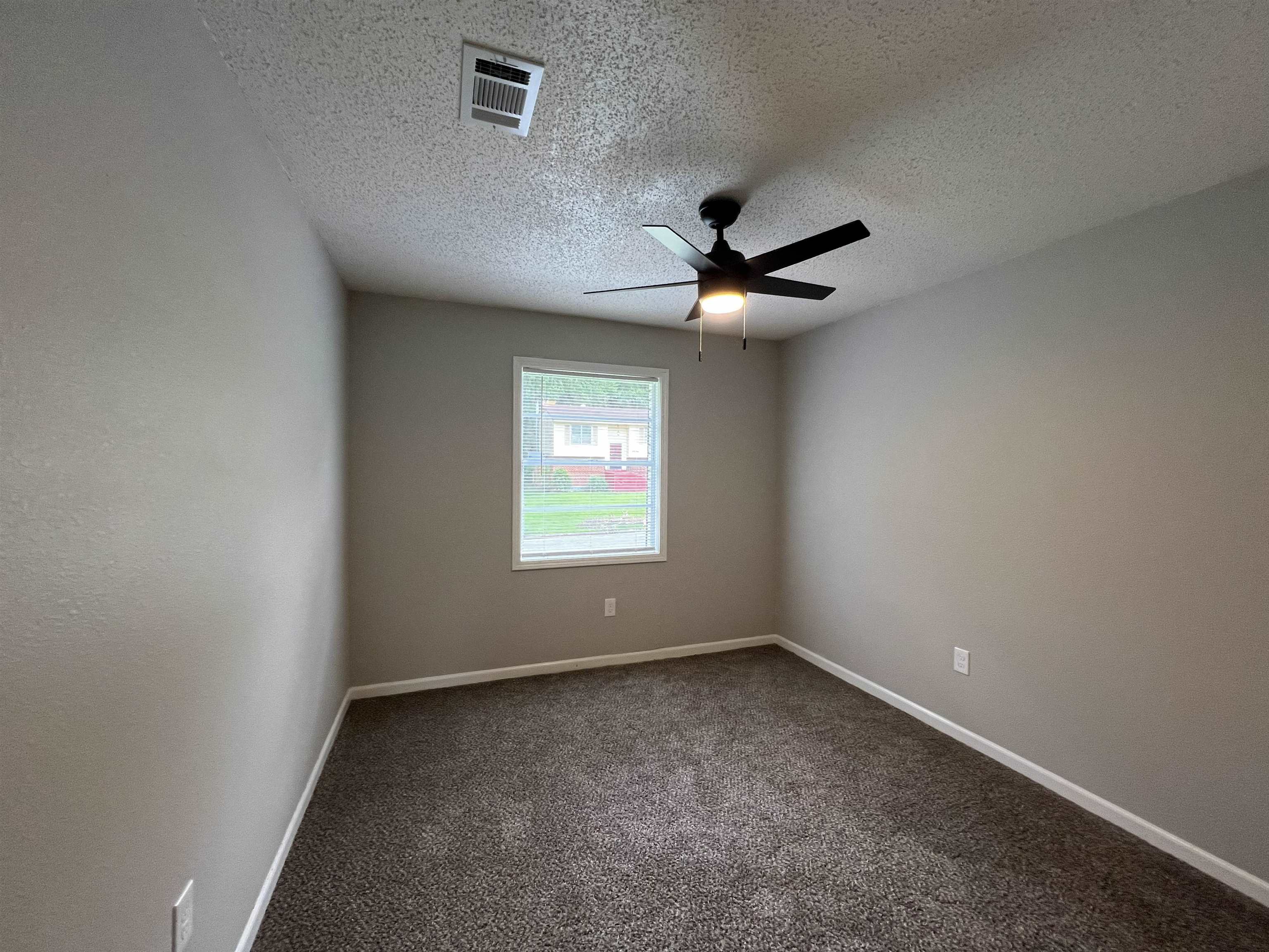 3707 Vanderwood Dr Property Photo 3