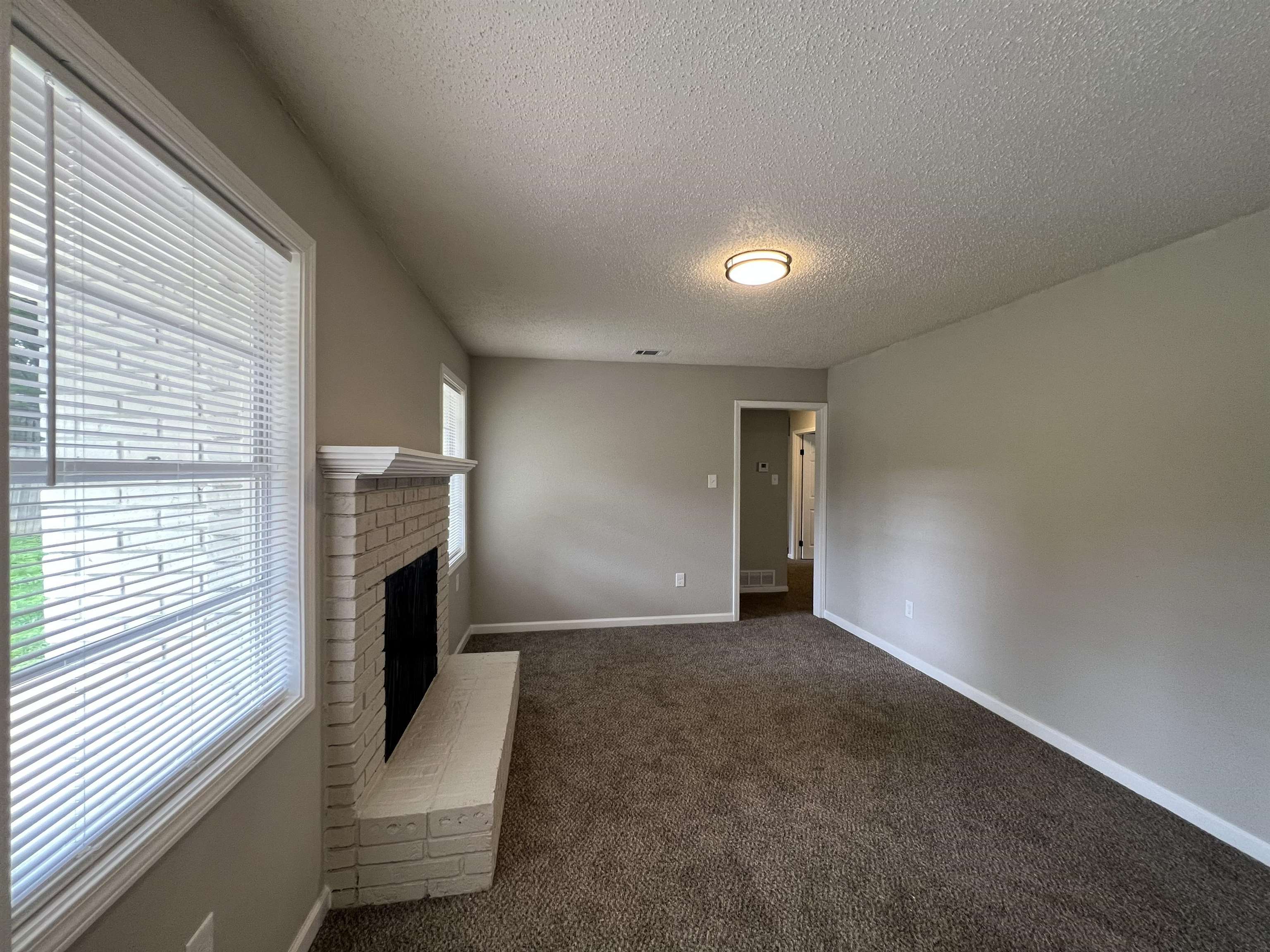 3707 Vanderwood Dr Property Photo 4