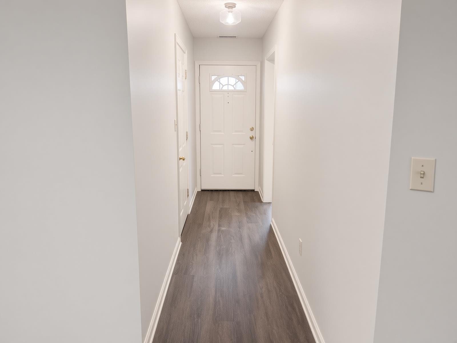 8134 Timber Knoll Ln Property Photo 2