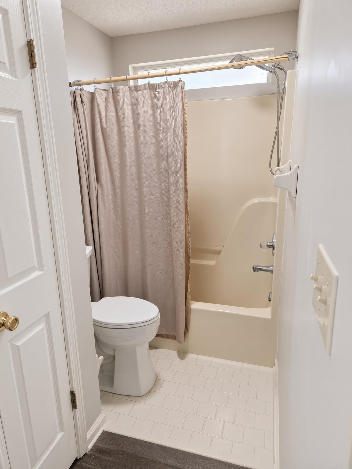 8134 Timber Knoll Ln Property Photo 11