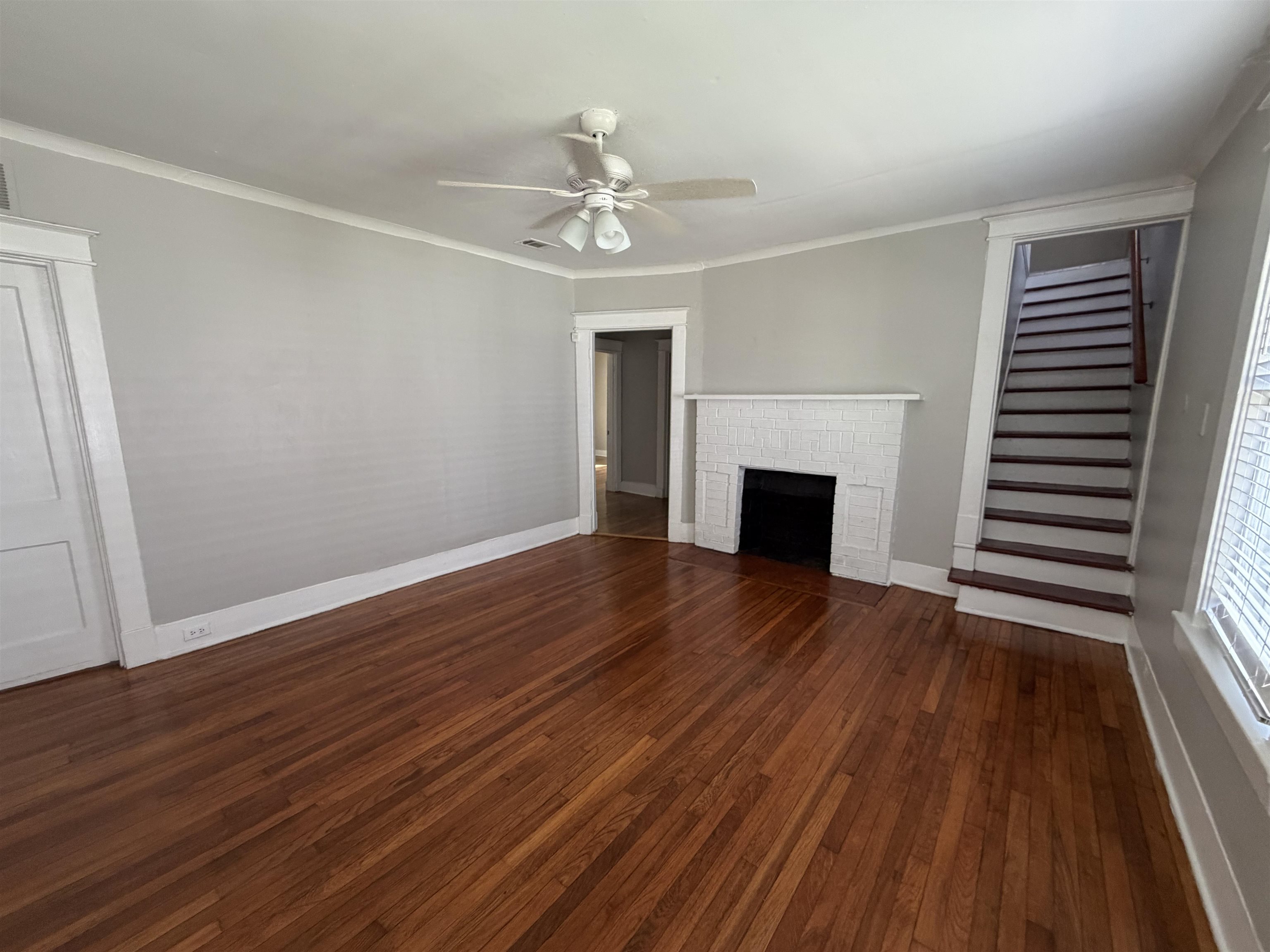 2078 Walker Ave Property Photo 2