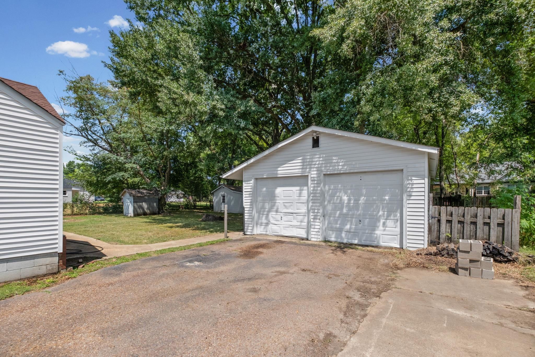 46 Charles Ave Property Photo 5