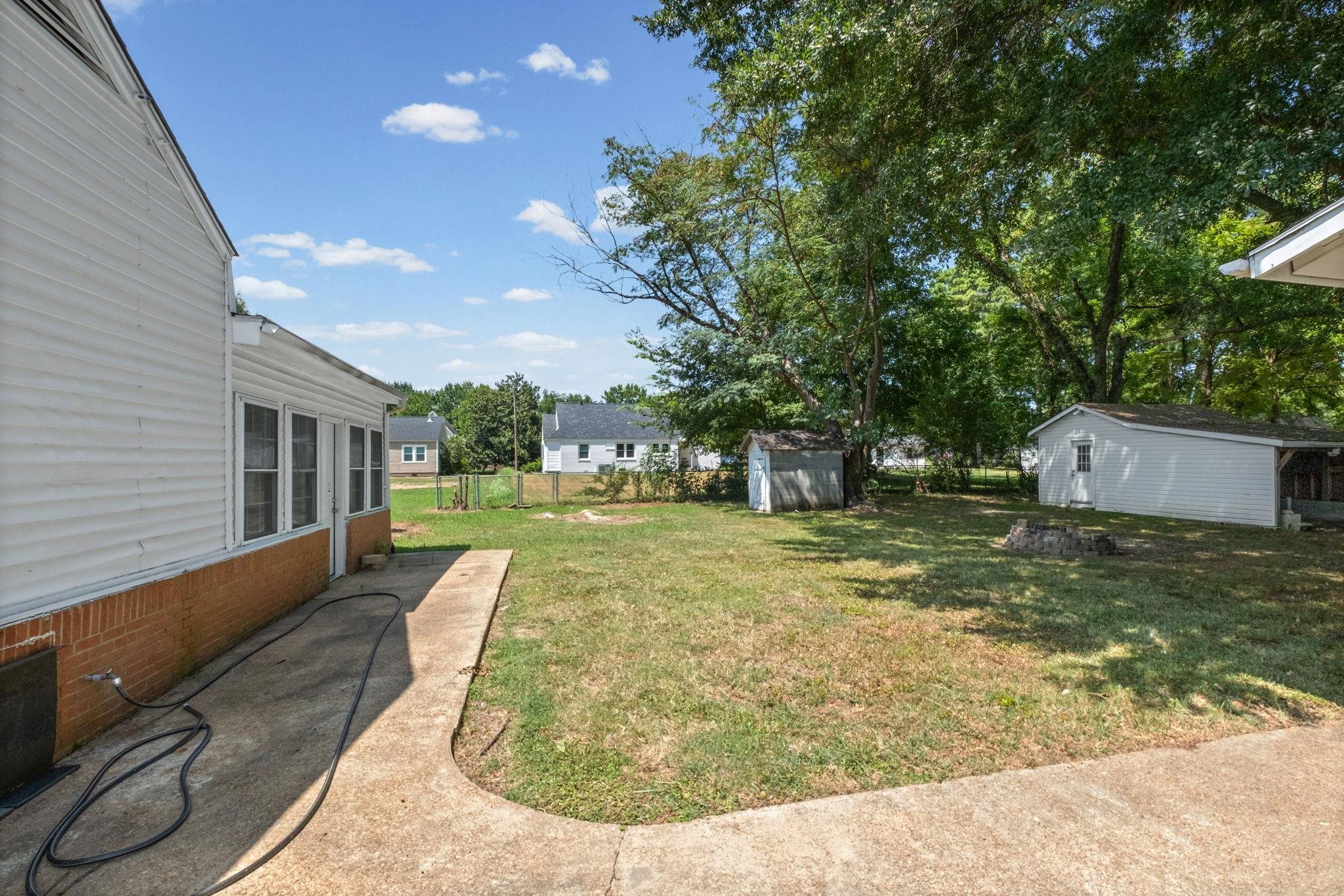 46 Charles Ave Property Photo 25