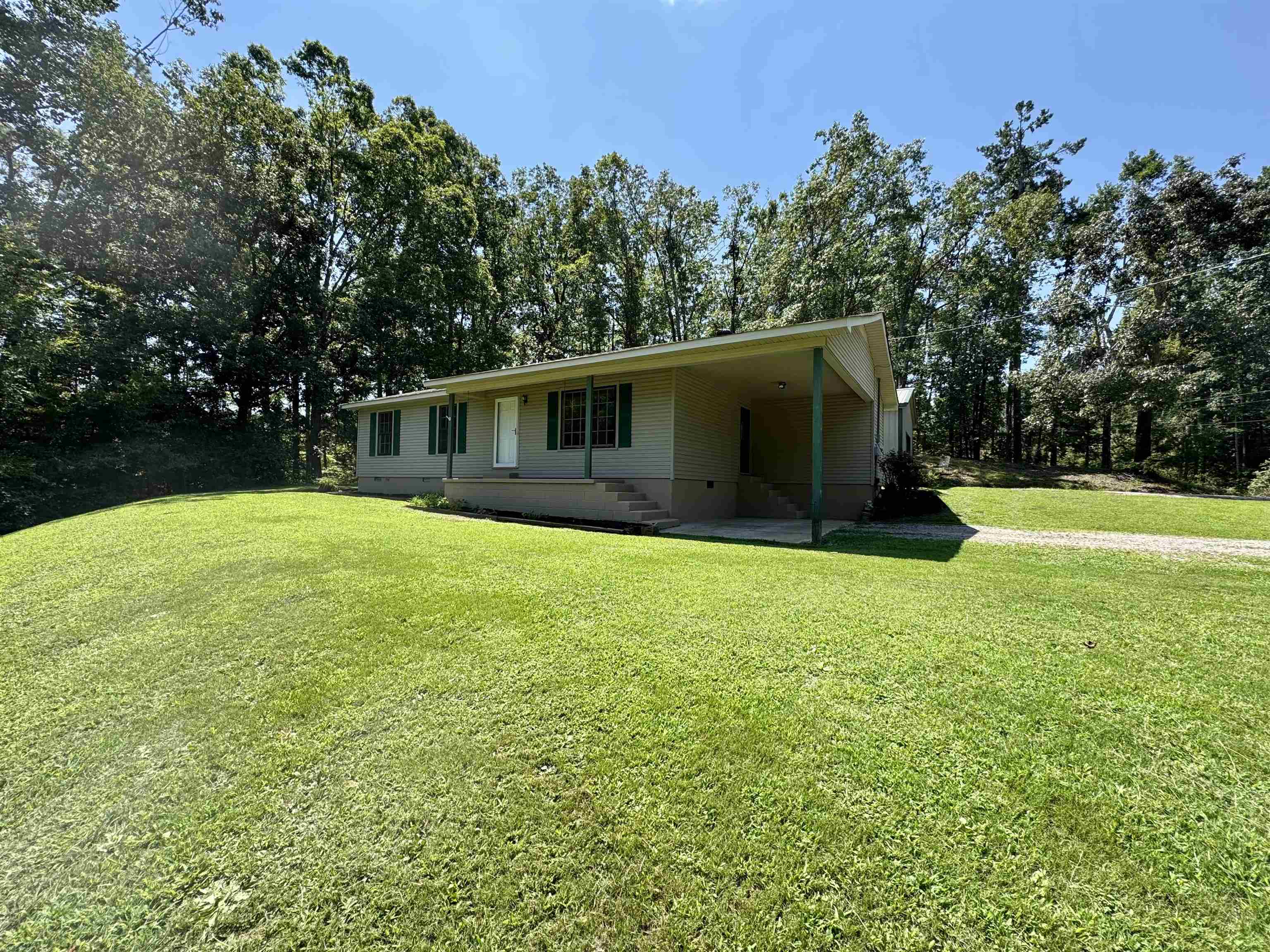 1550 County Home Rd Property Photo 2