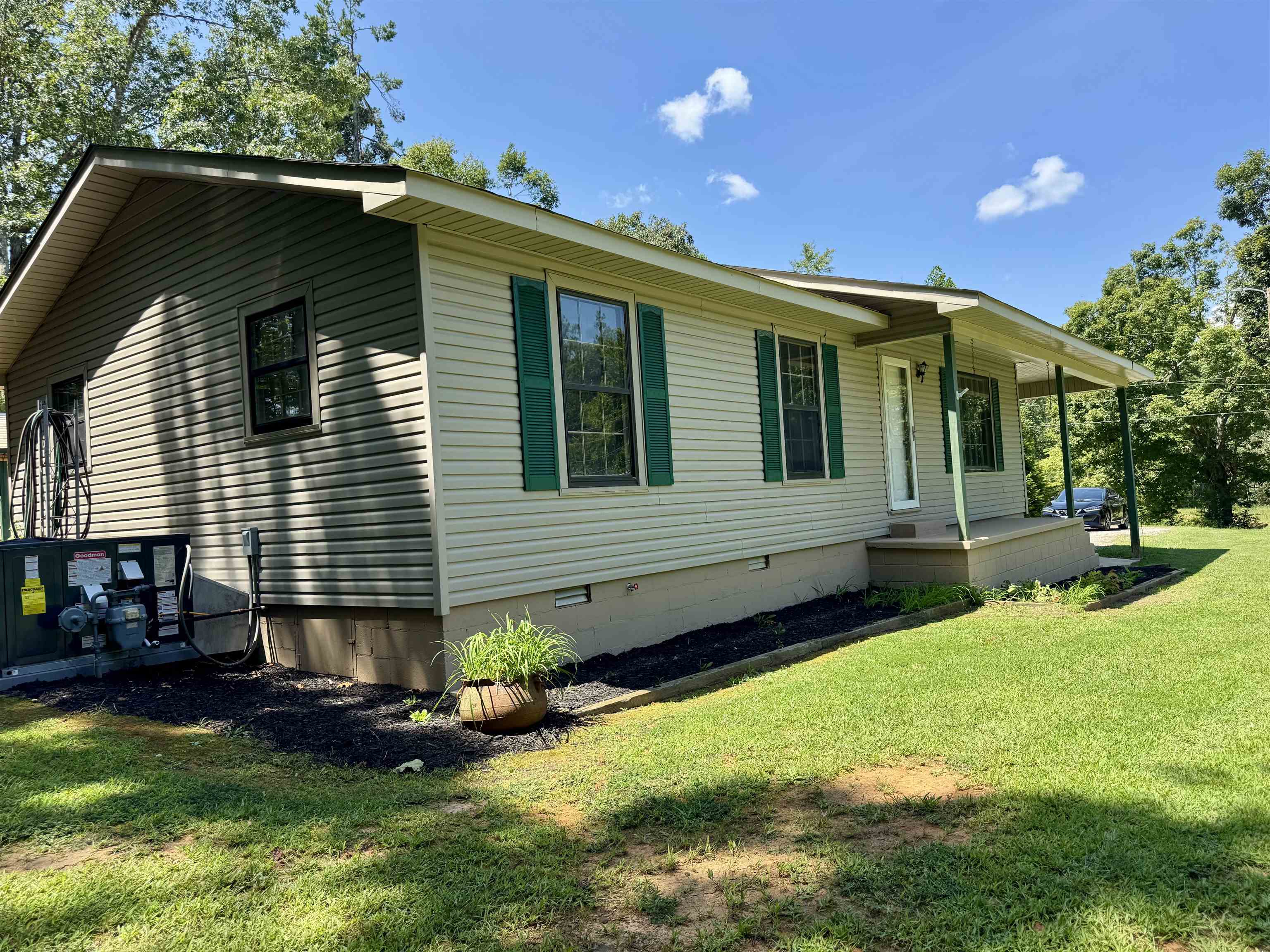 1550 County Home Rd Property Photo 3