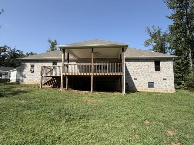 320 Hawthorne Ln Property Photo 13
