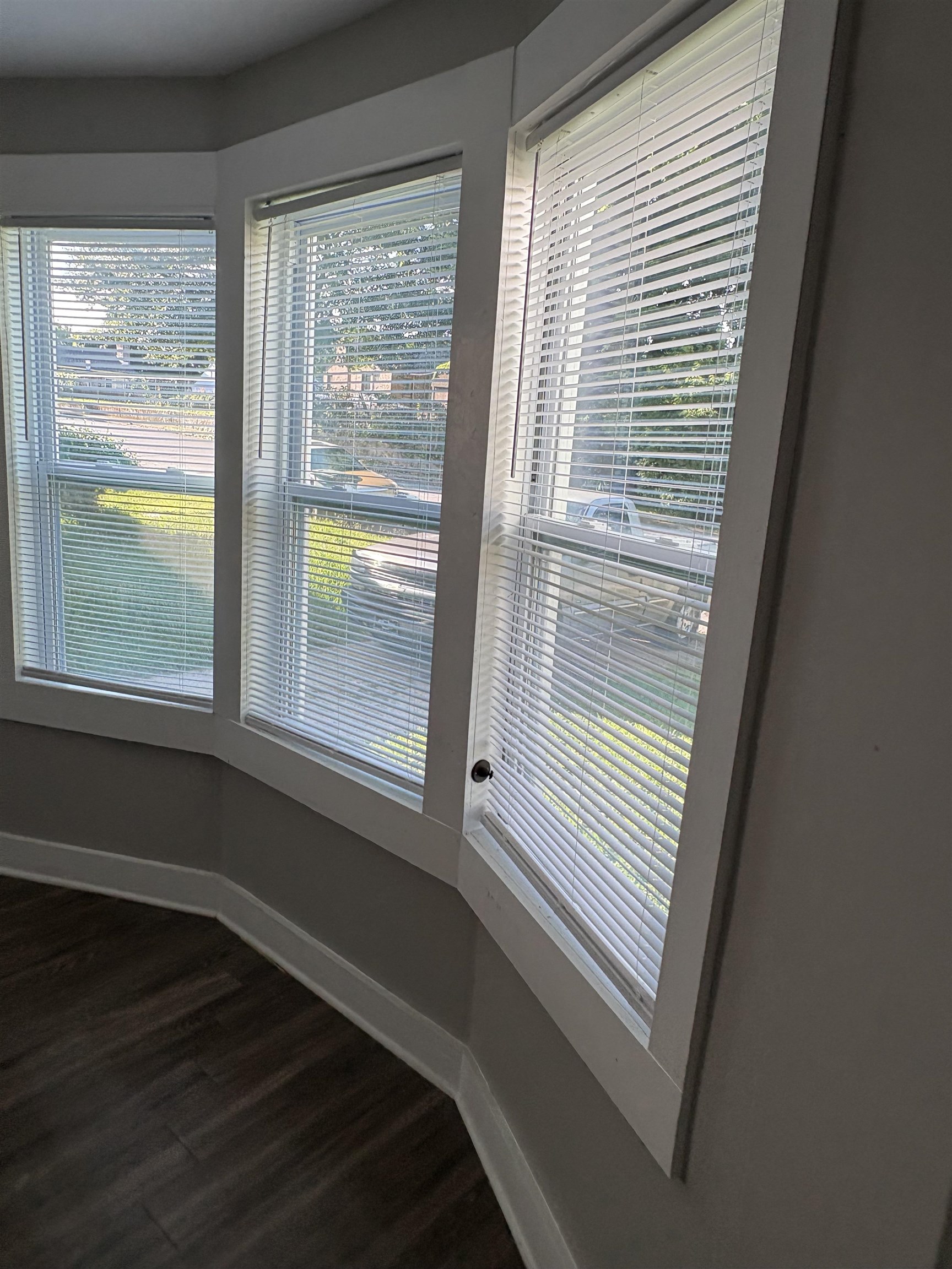 2412 Vollintine Ave Property Photo 6