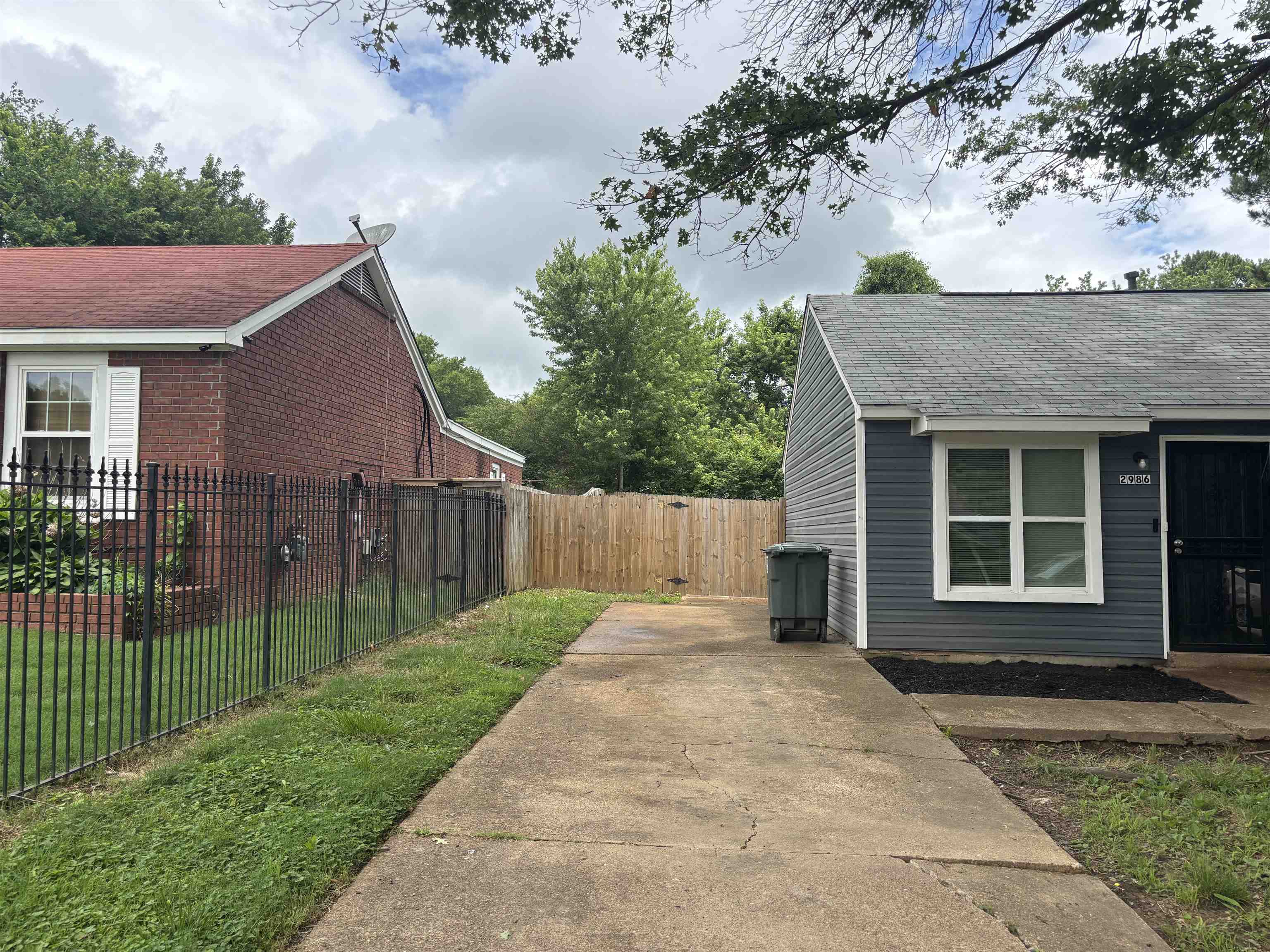 2986 Lake Park Rd Property Photo 4