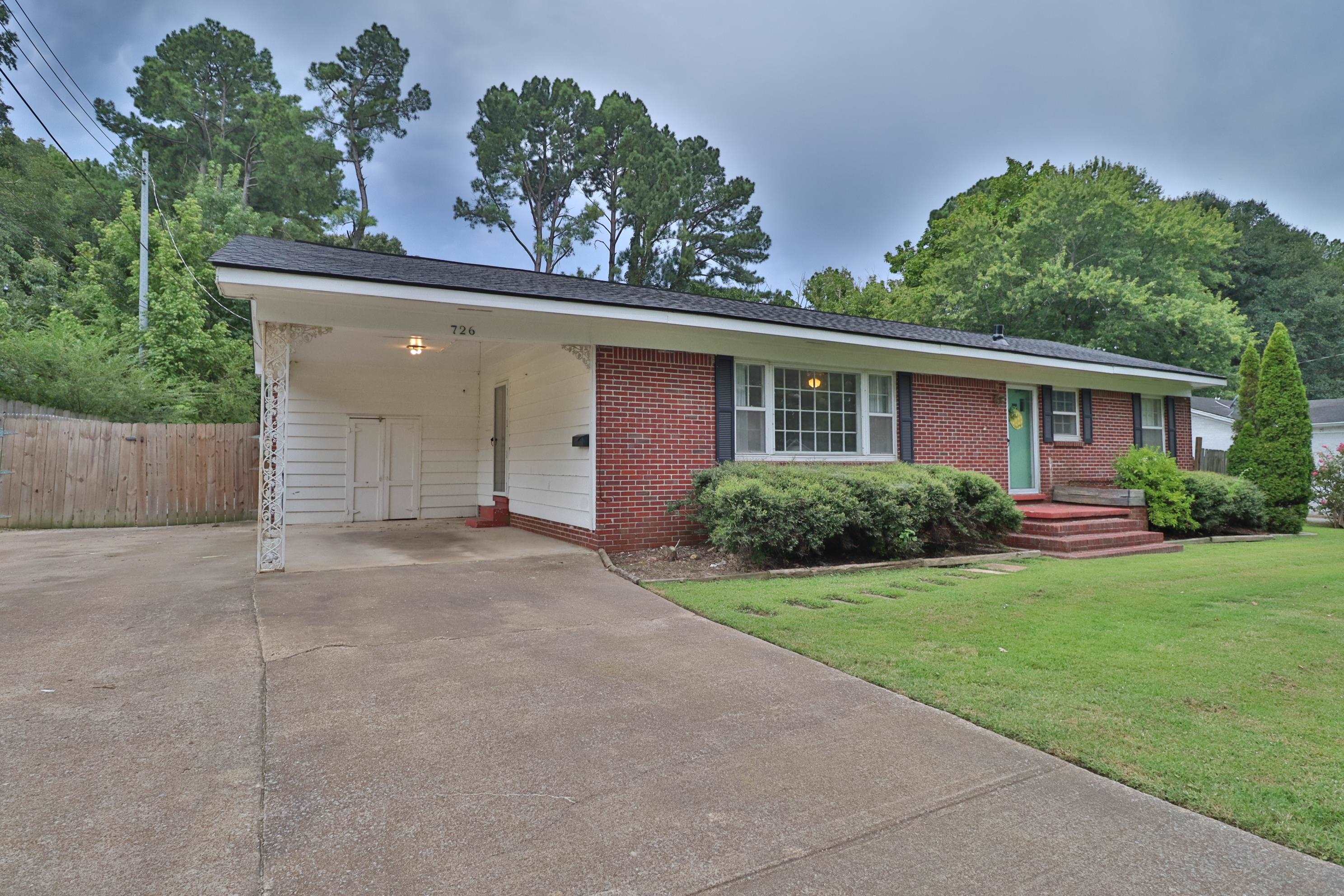 726 Key Corner St Property Photo 1