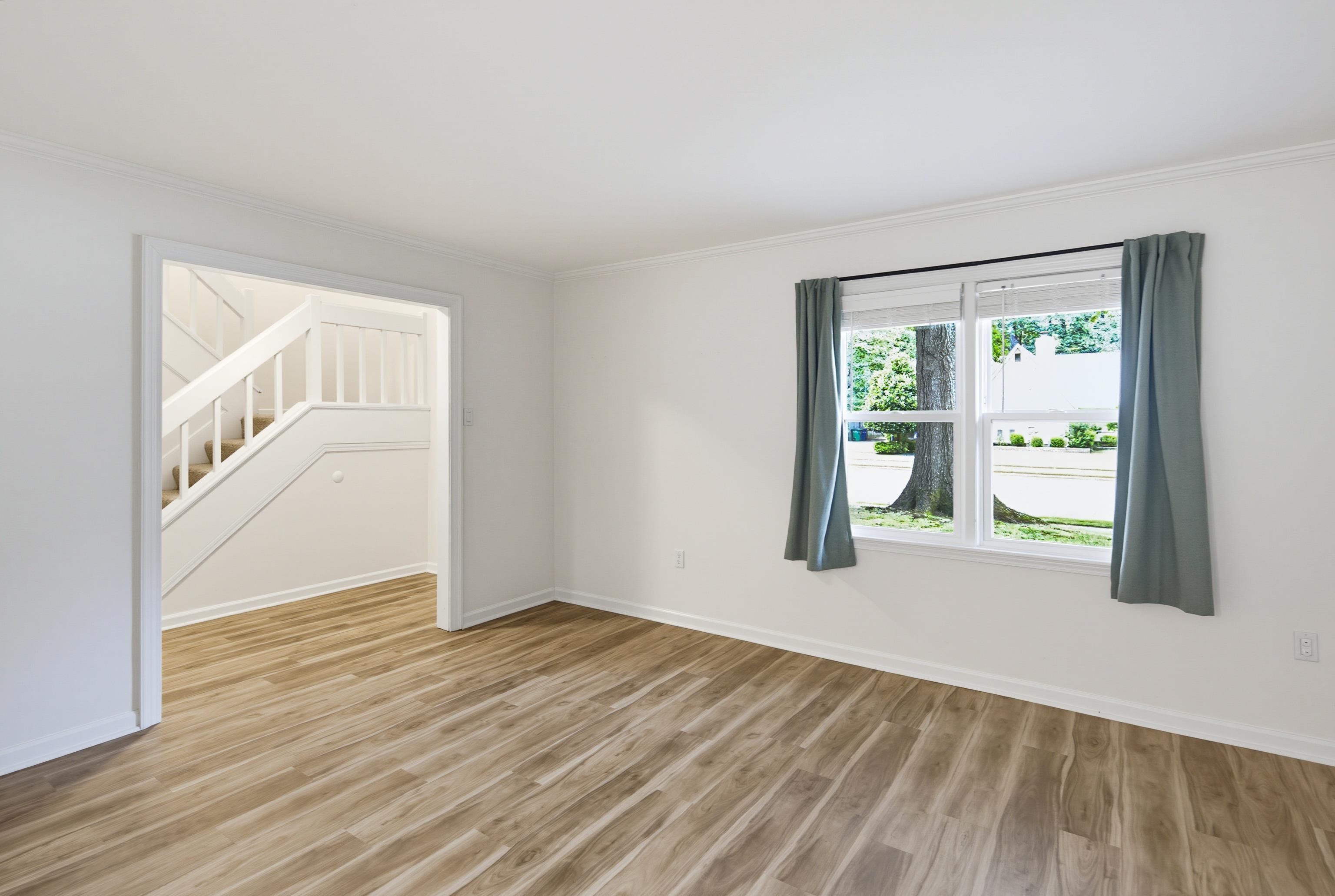 2088 Allenby Rd Property Photo 8