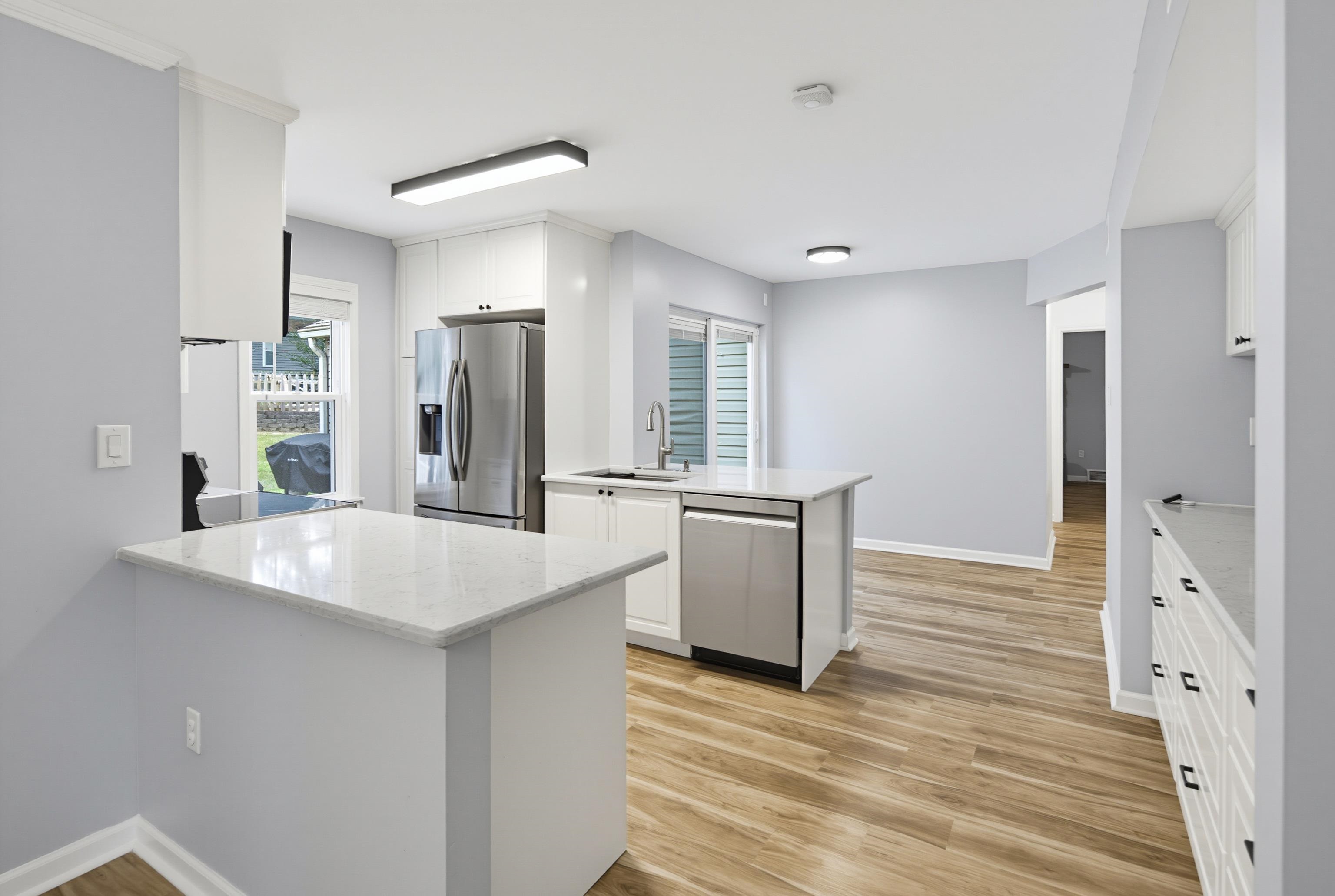 2088 Allenby Rd Property Photo 10
