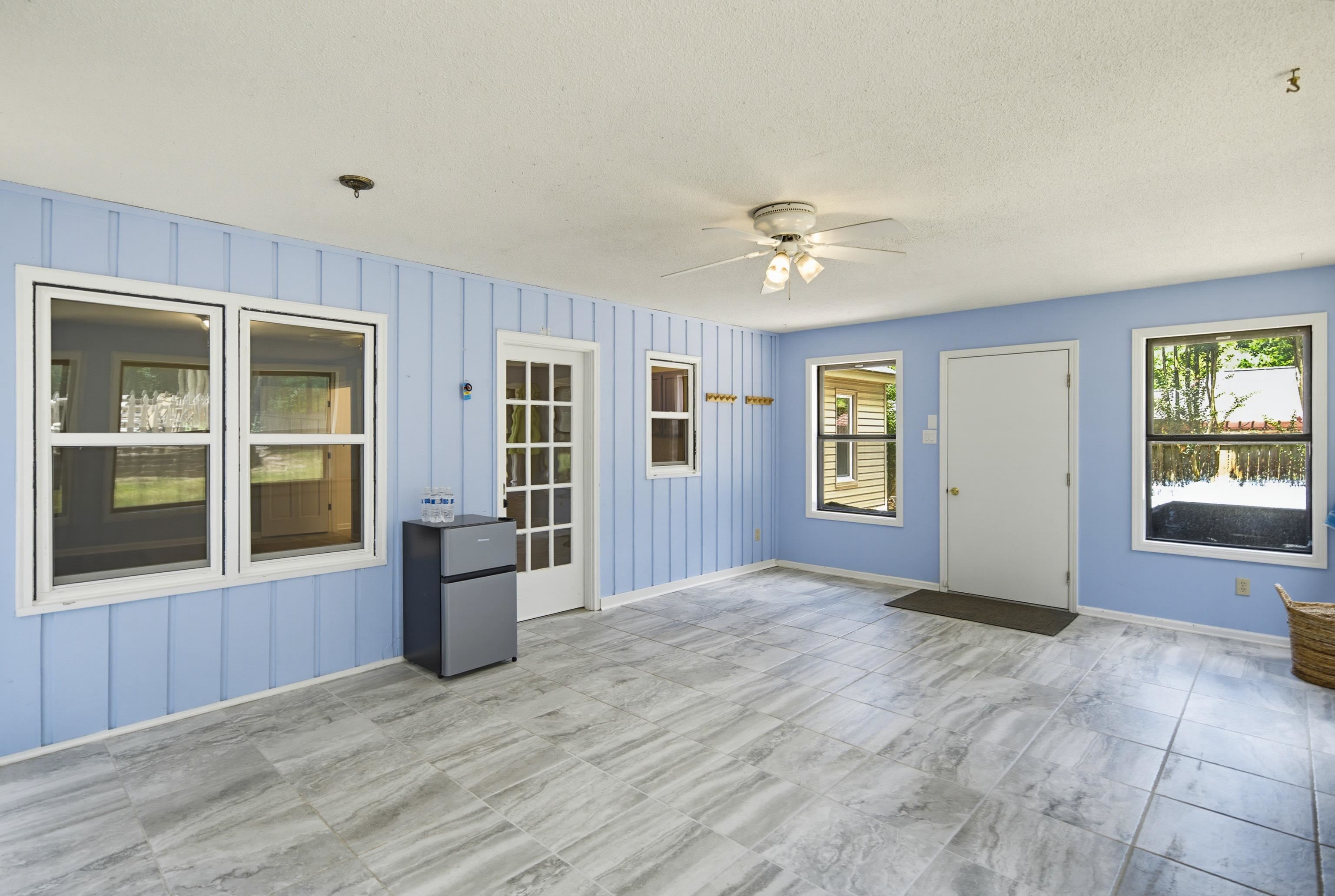 2088 Allenby Rd Property Photo 19