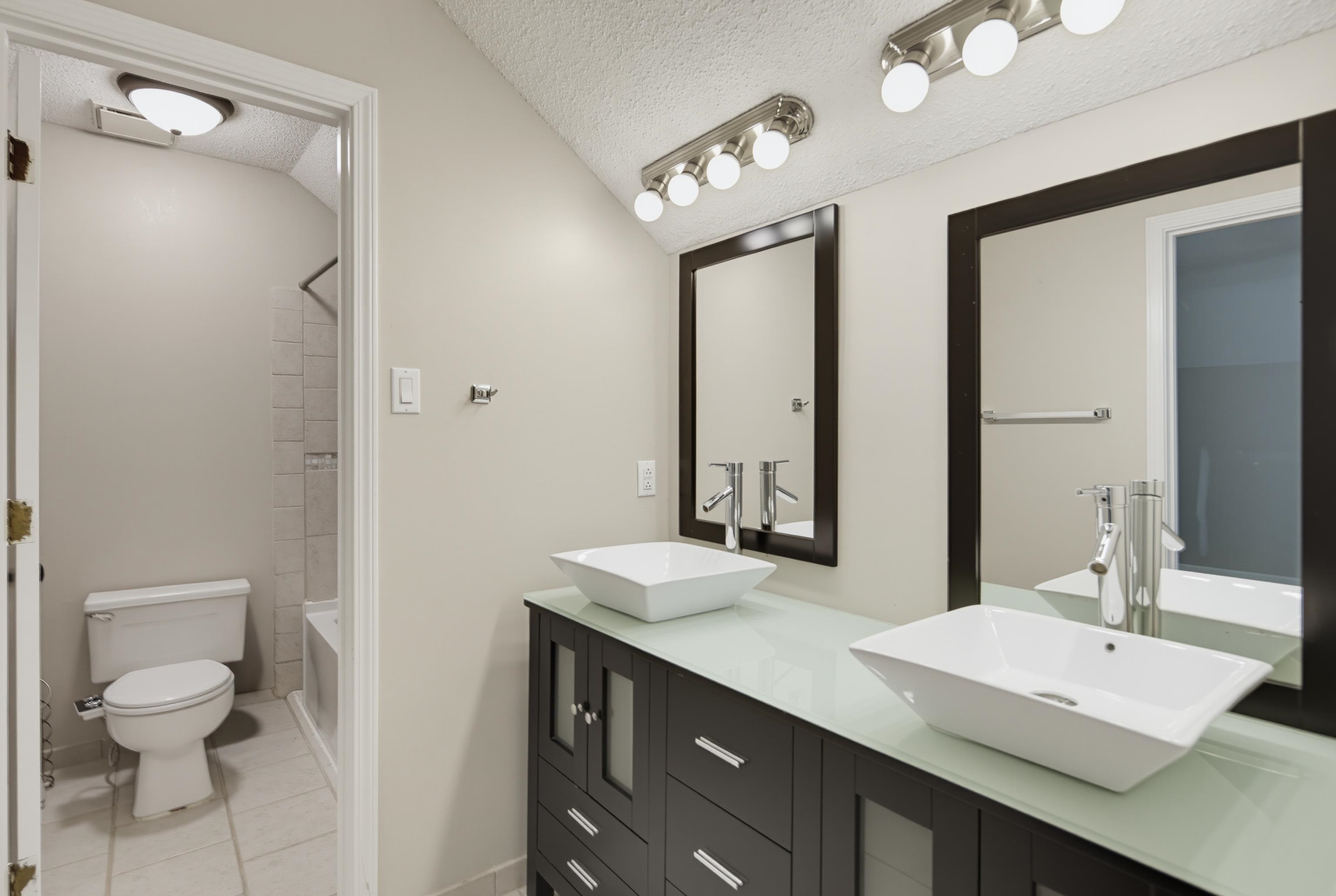 2088 Allenby Rd Property Photo 23