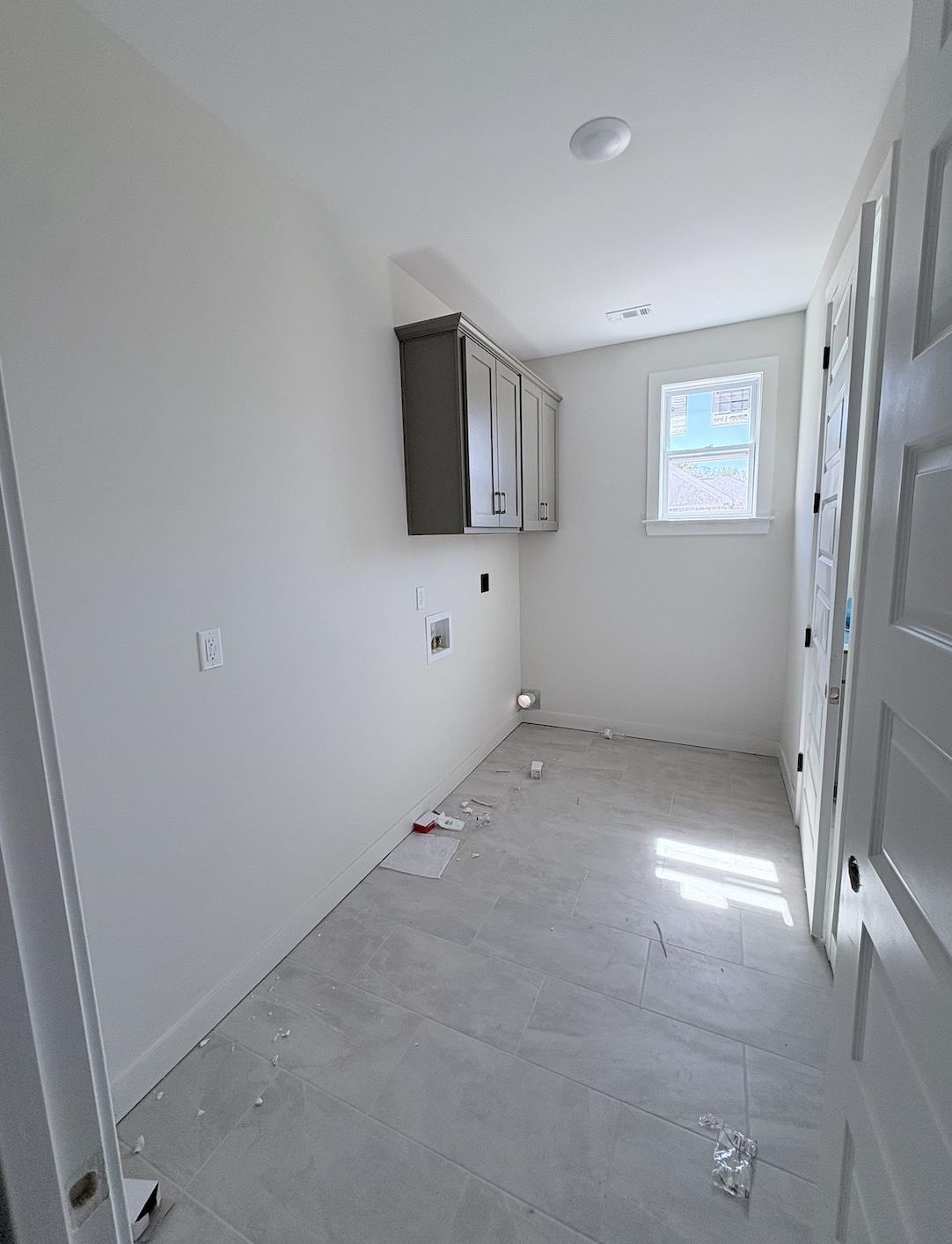5037 Jon Oak Cv Property Photo 9