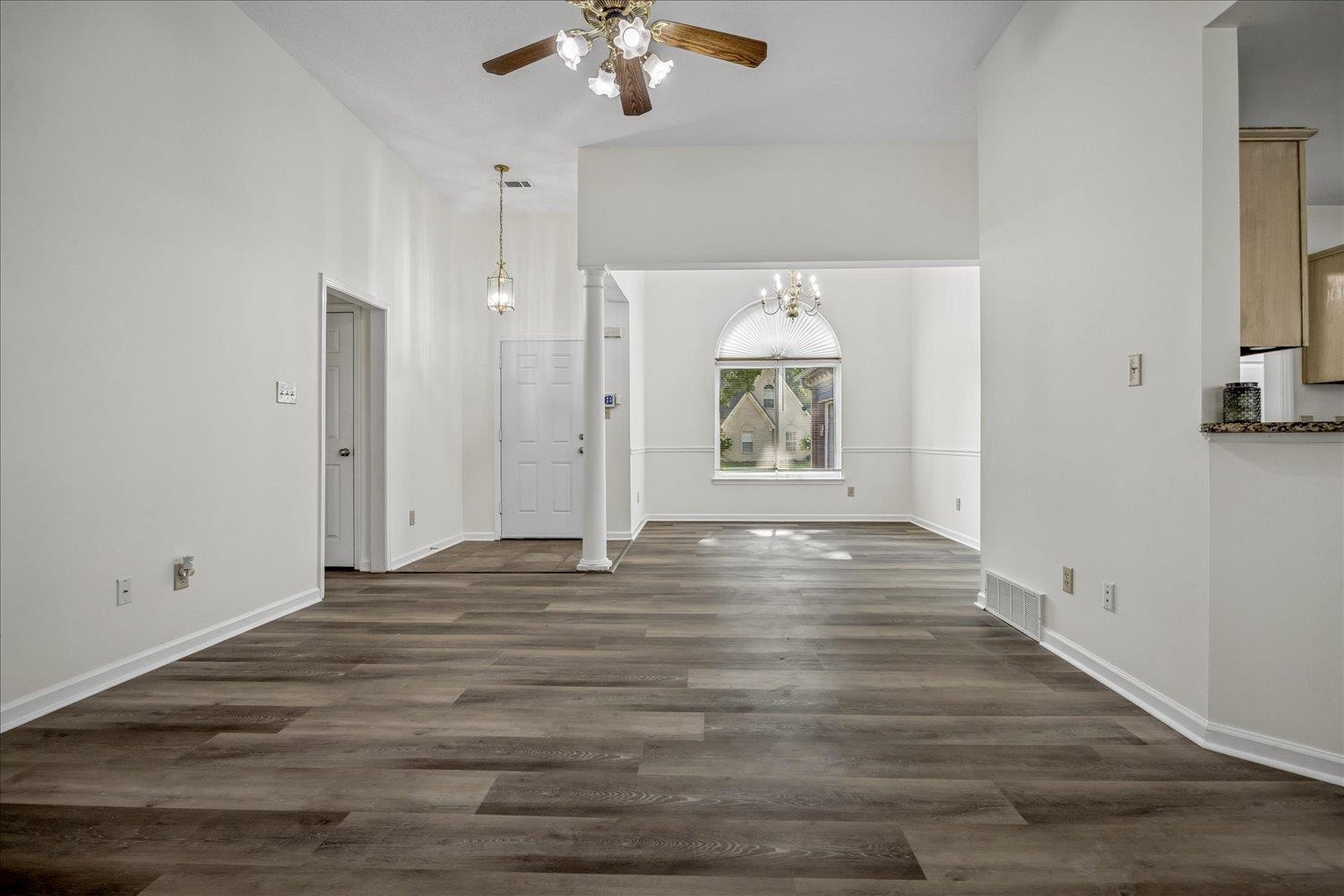 3073 Long Bridge Ln Property Photo 5