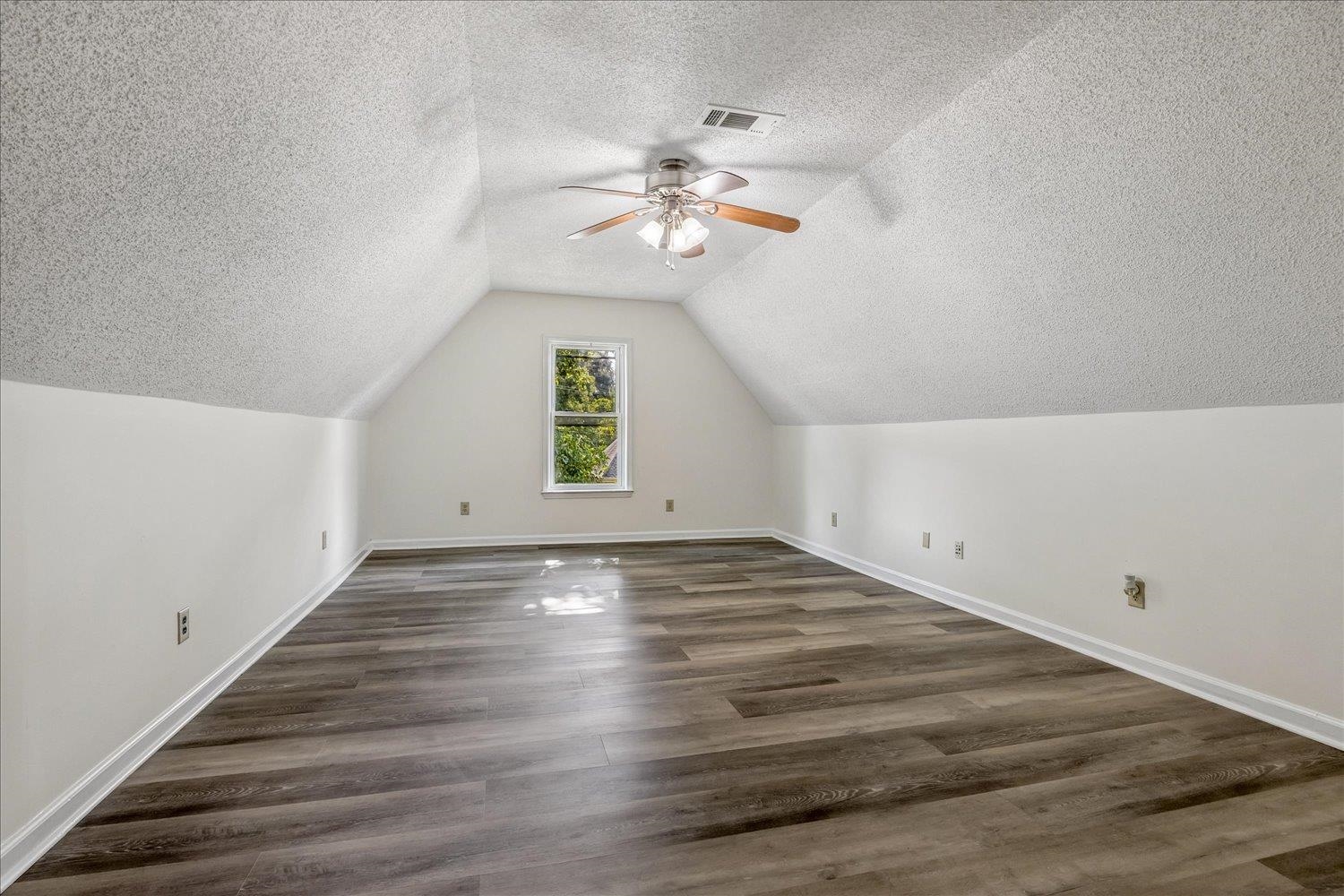3073 Long Bridge Ln Property Photo 16