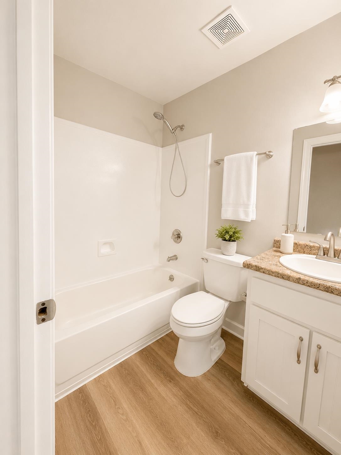 4303 Water Briar Rd Property Photo 9