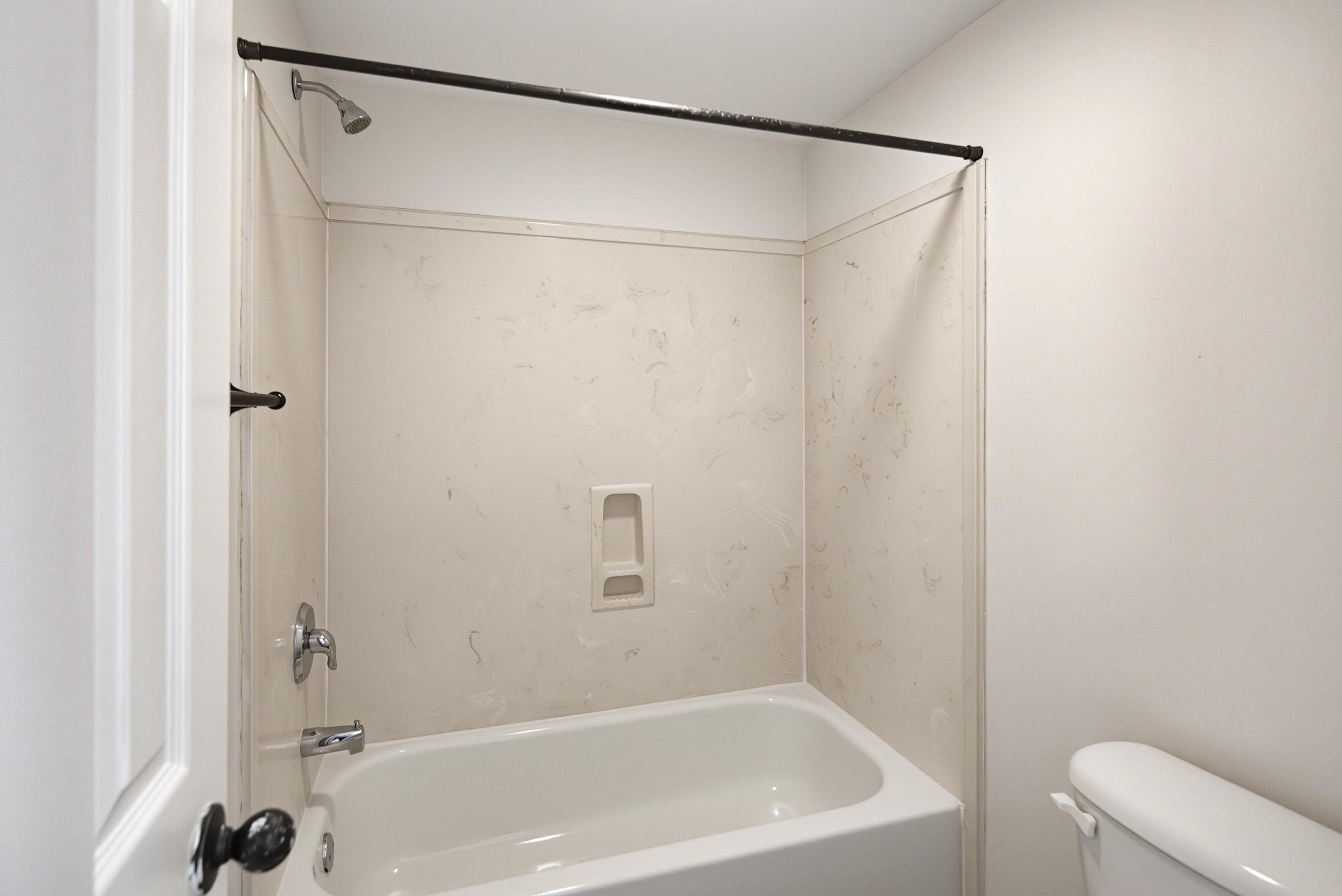 220 S Mclean Blvd 8 Property Photo 16
