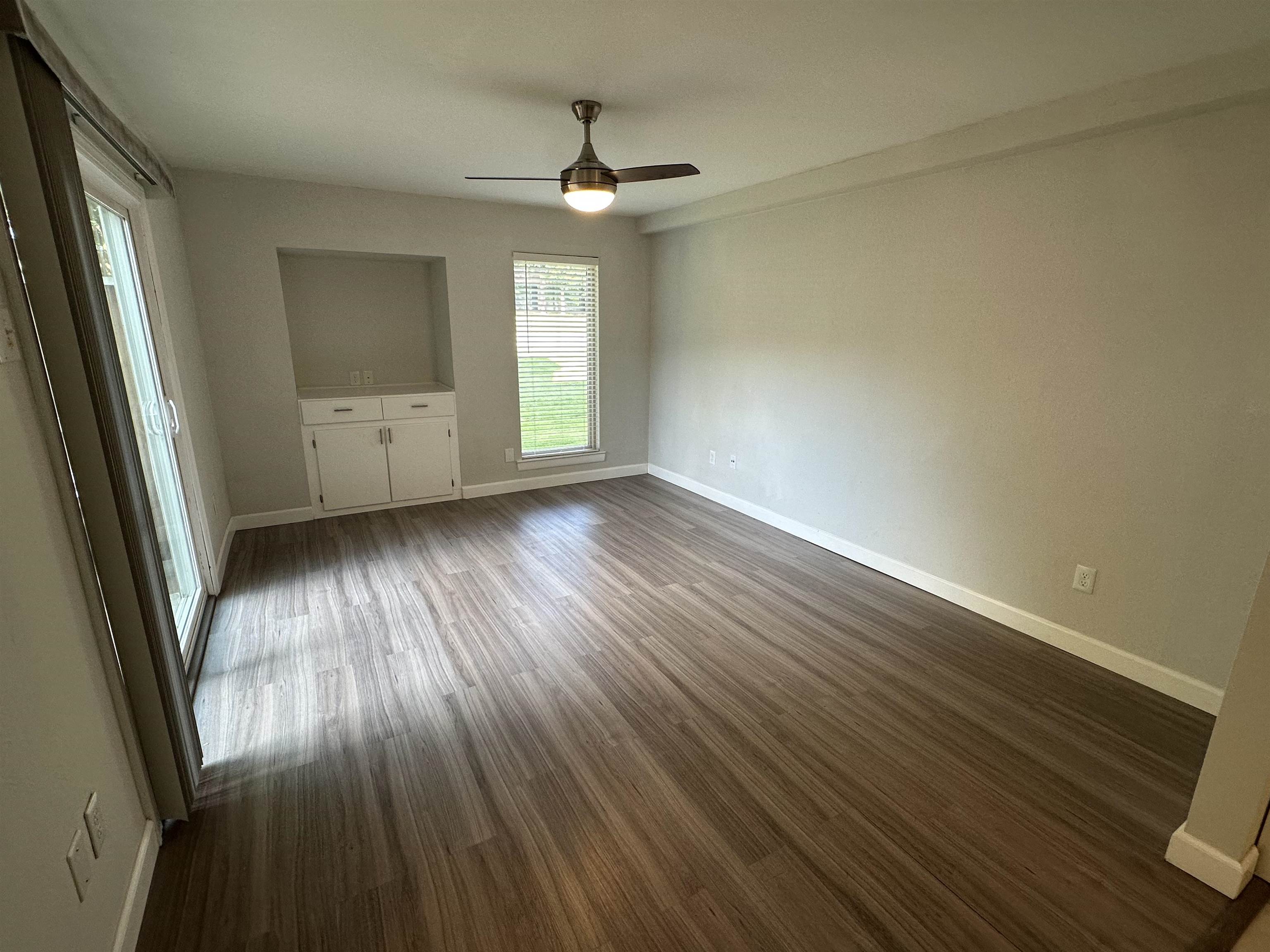 1727 Ridge Oak Pl 1723 Property Photo 4