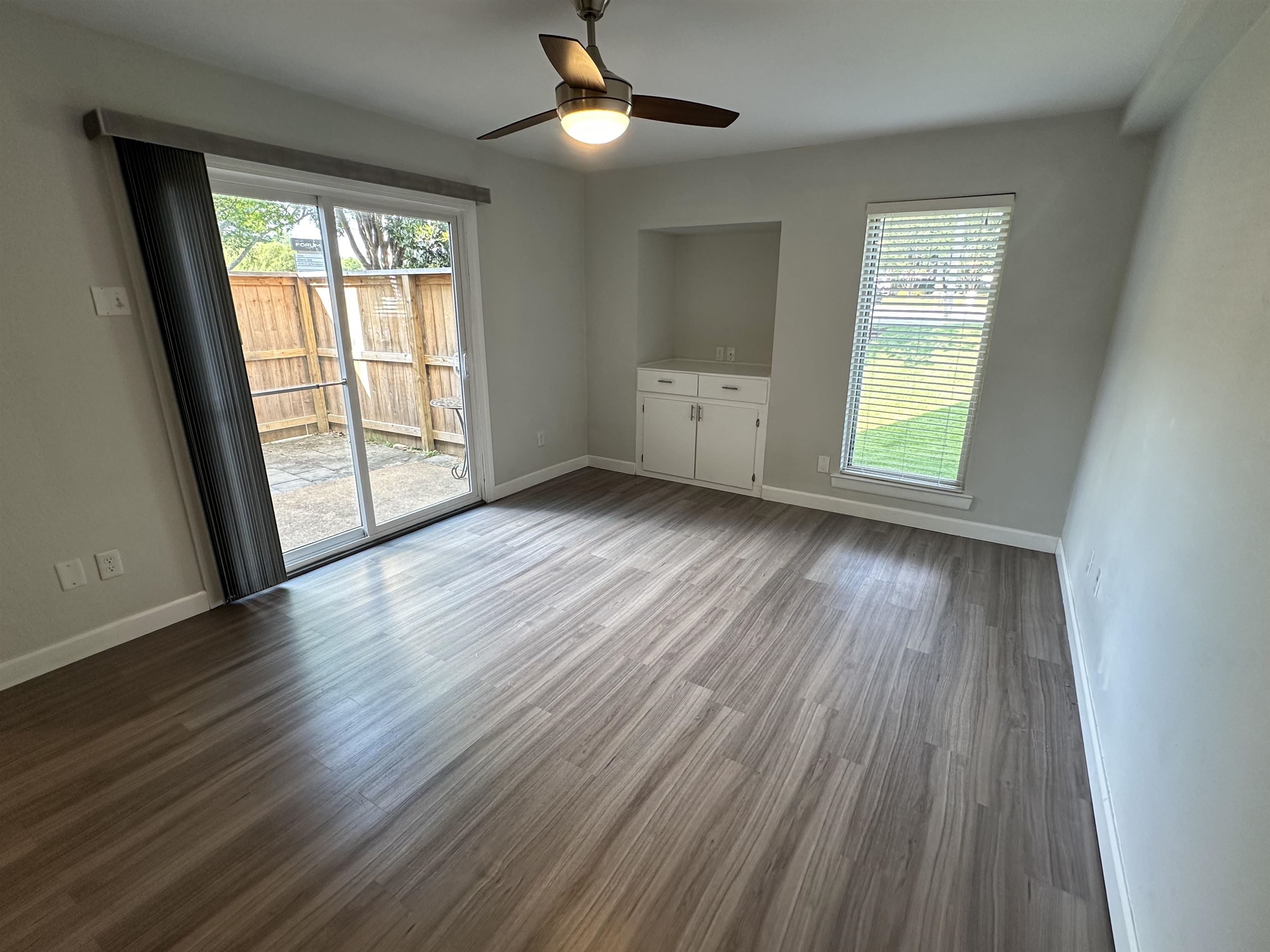 1727 Ridge Oak Pl 1723 Property Photo 5