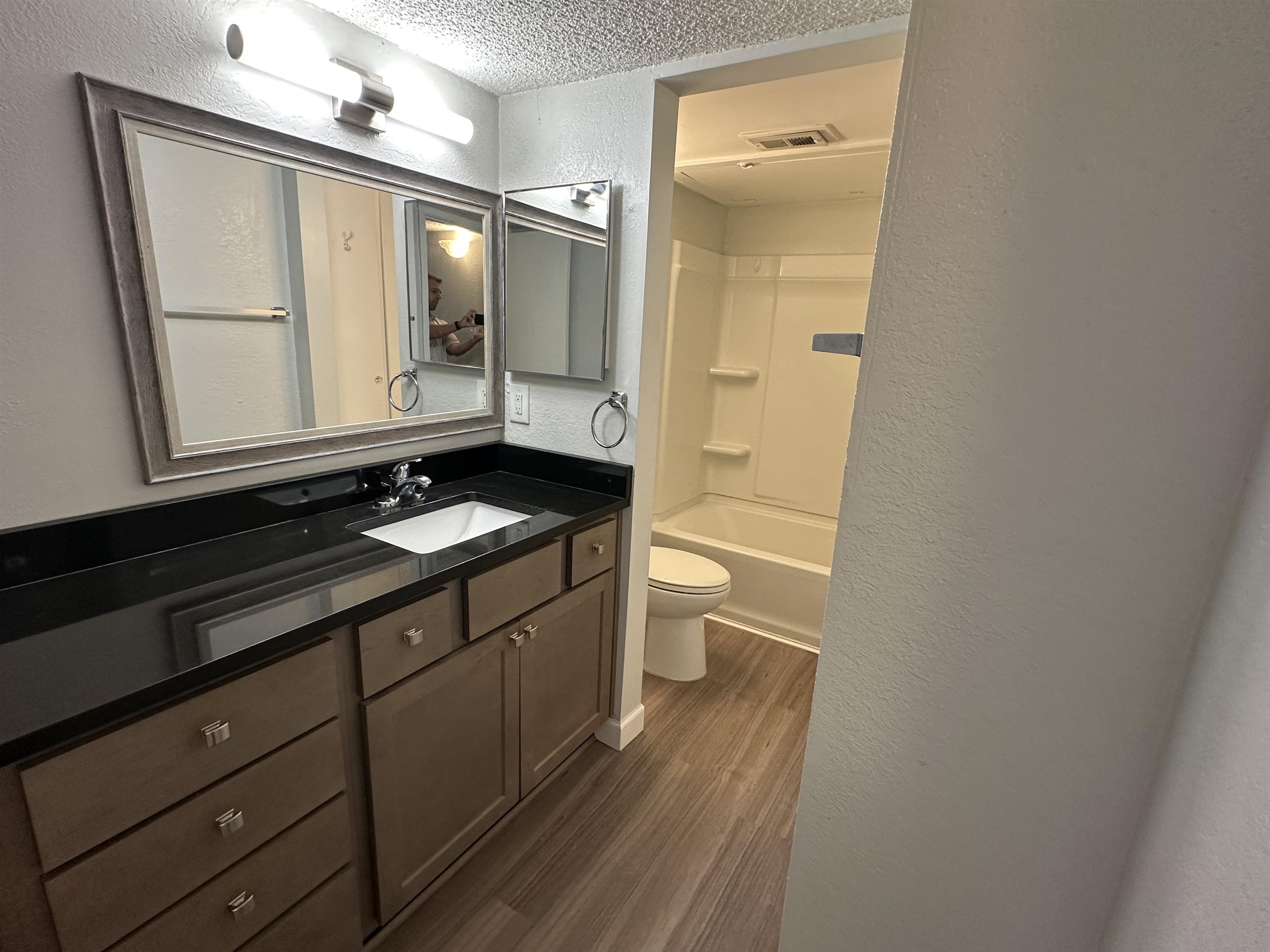 1727 Ridge Oak Pl 1723 Property Photo 13