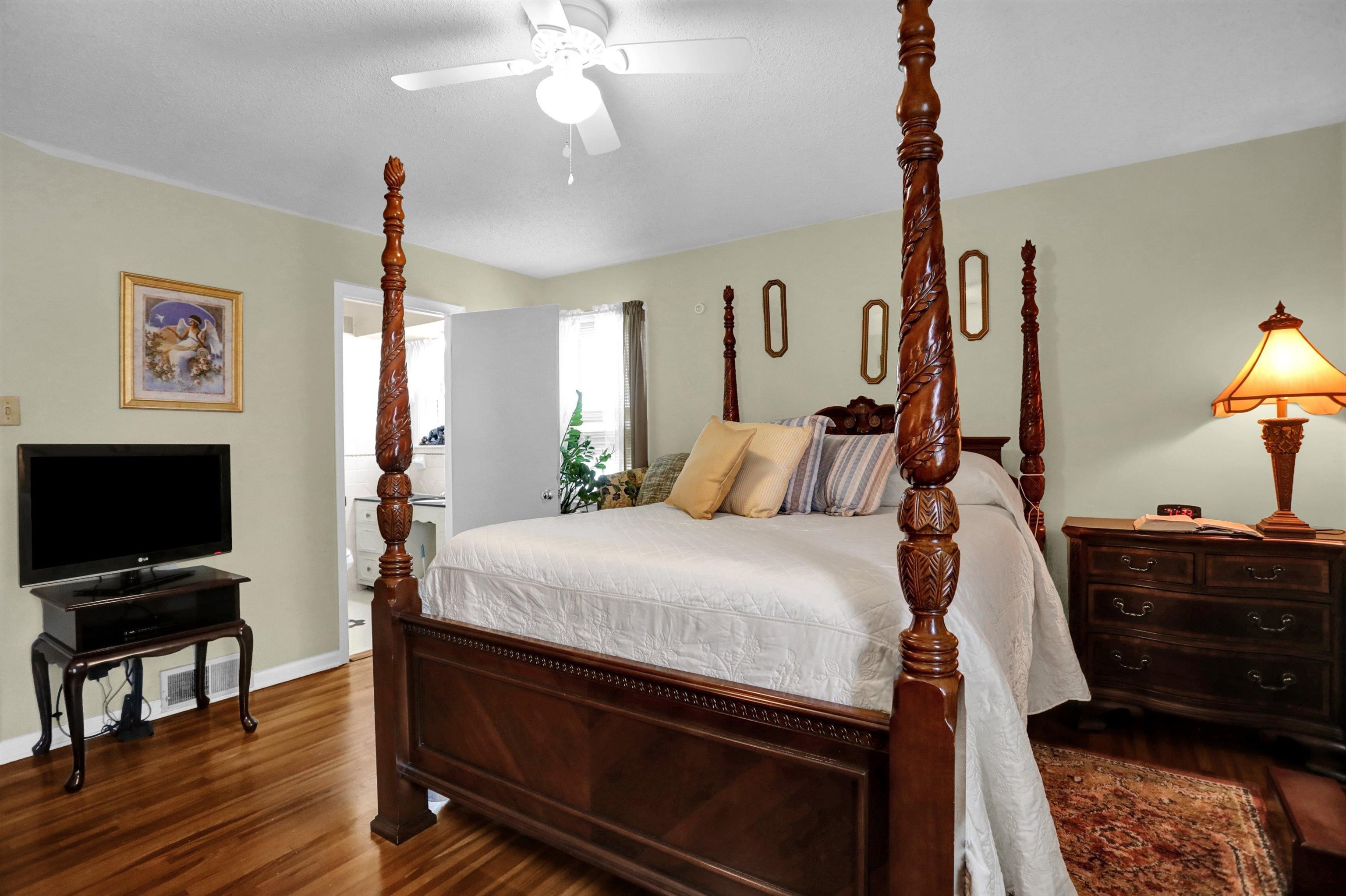 4570 Craigmont Dr Property Photo 21