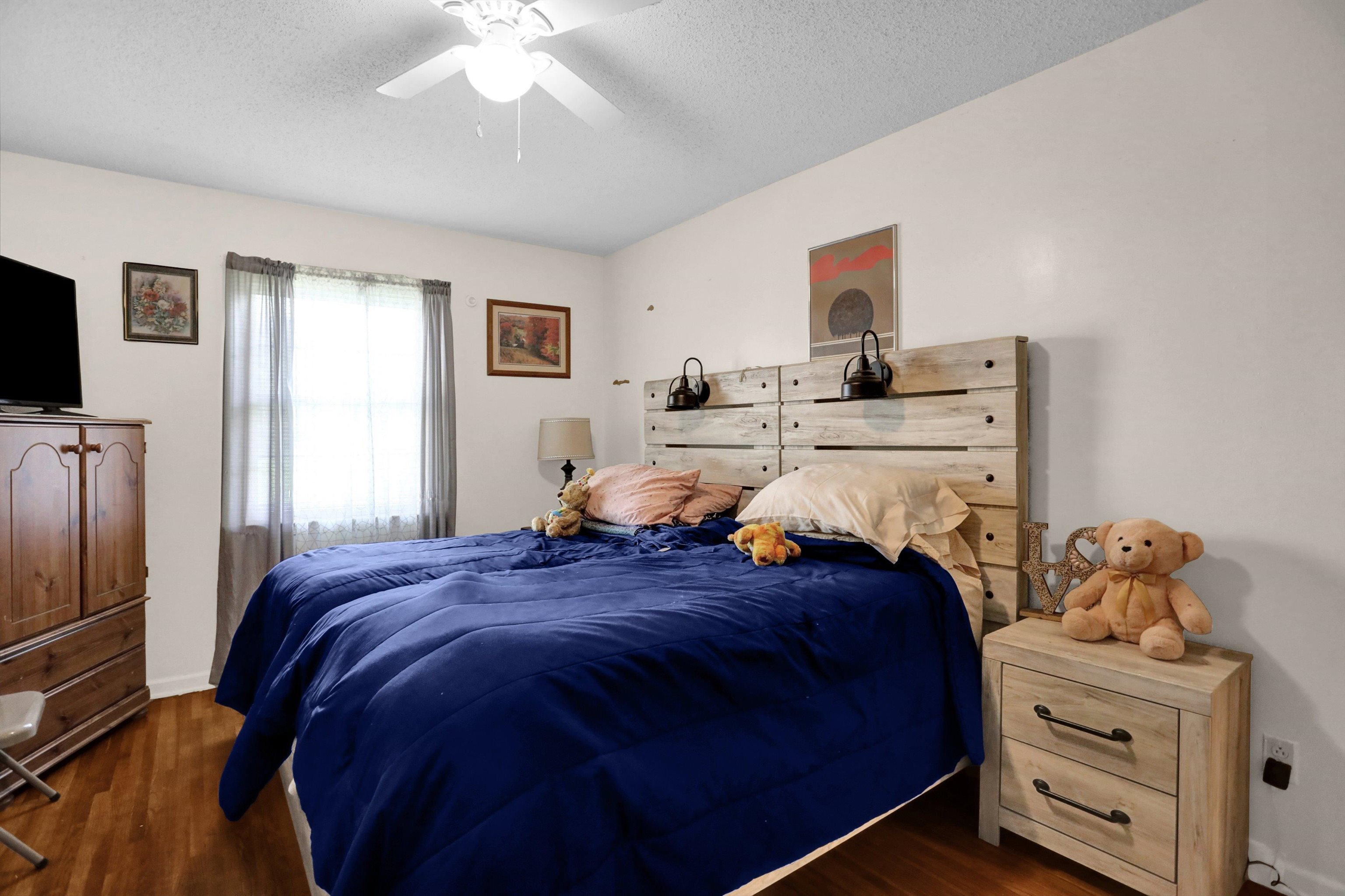4570 Craigmont Dr Property Photo 24