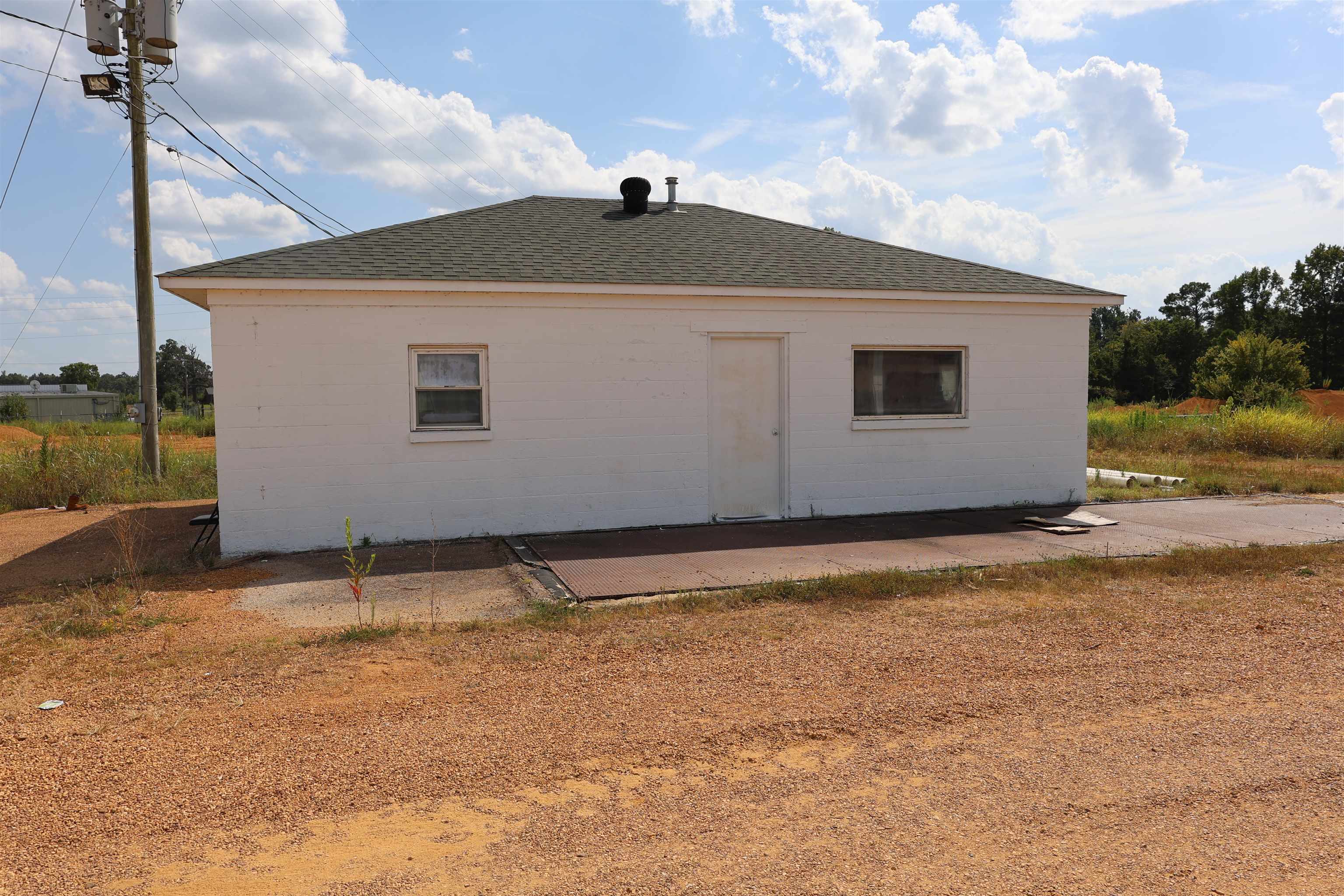 64 Hwy Property Photo 13