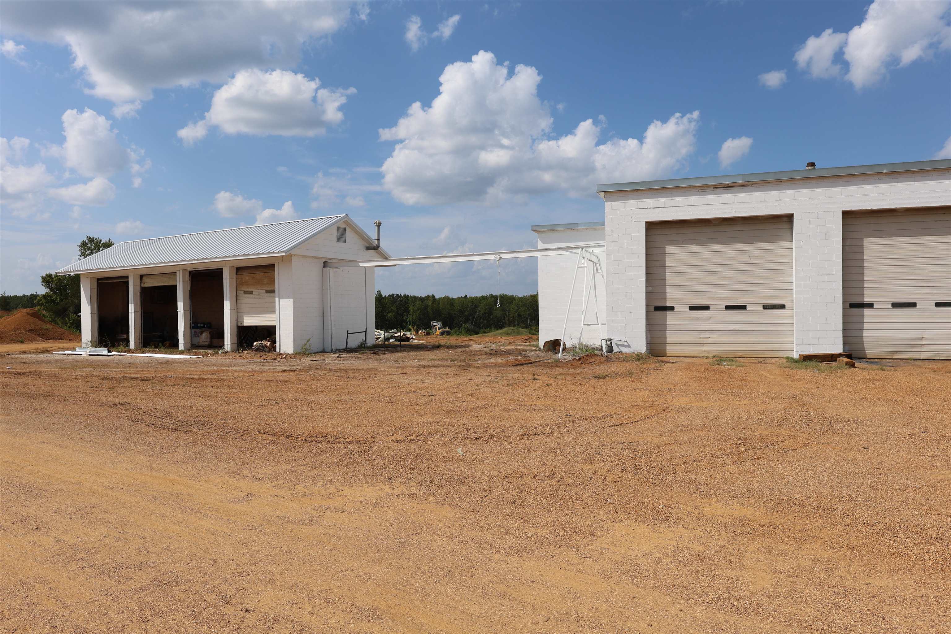 64 Hwy Property Photo 16