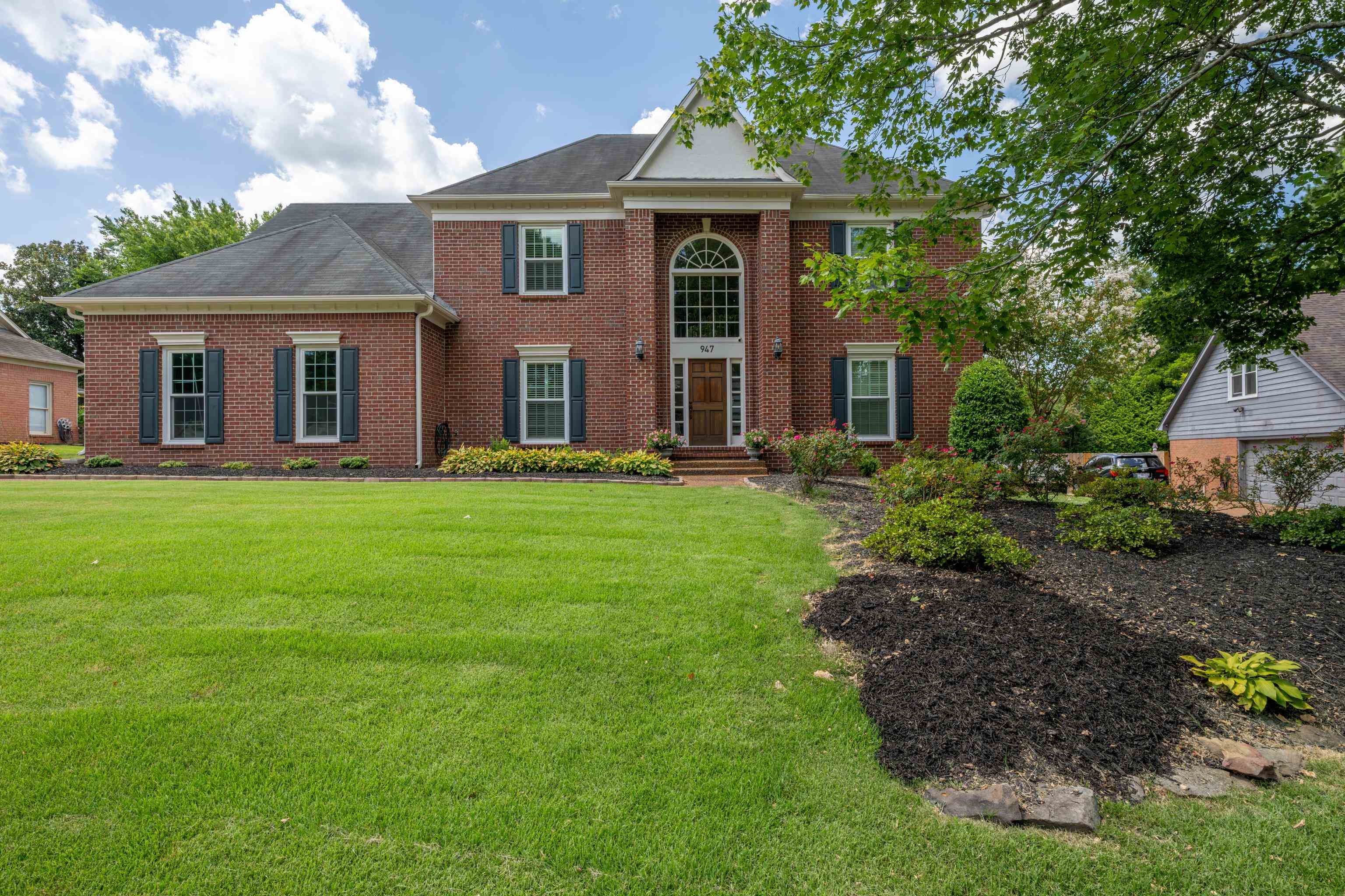 947 VALLEYVIEW LN Property Image