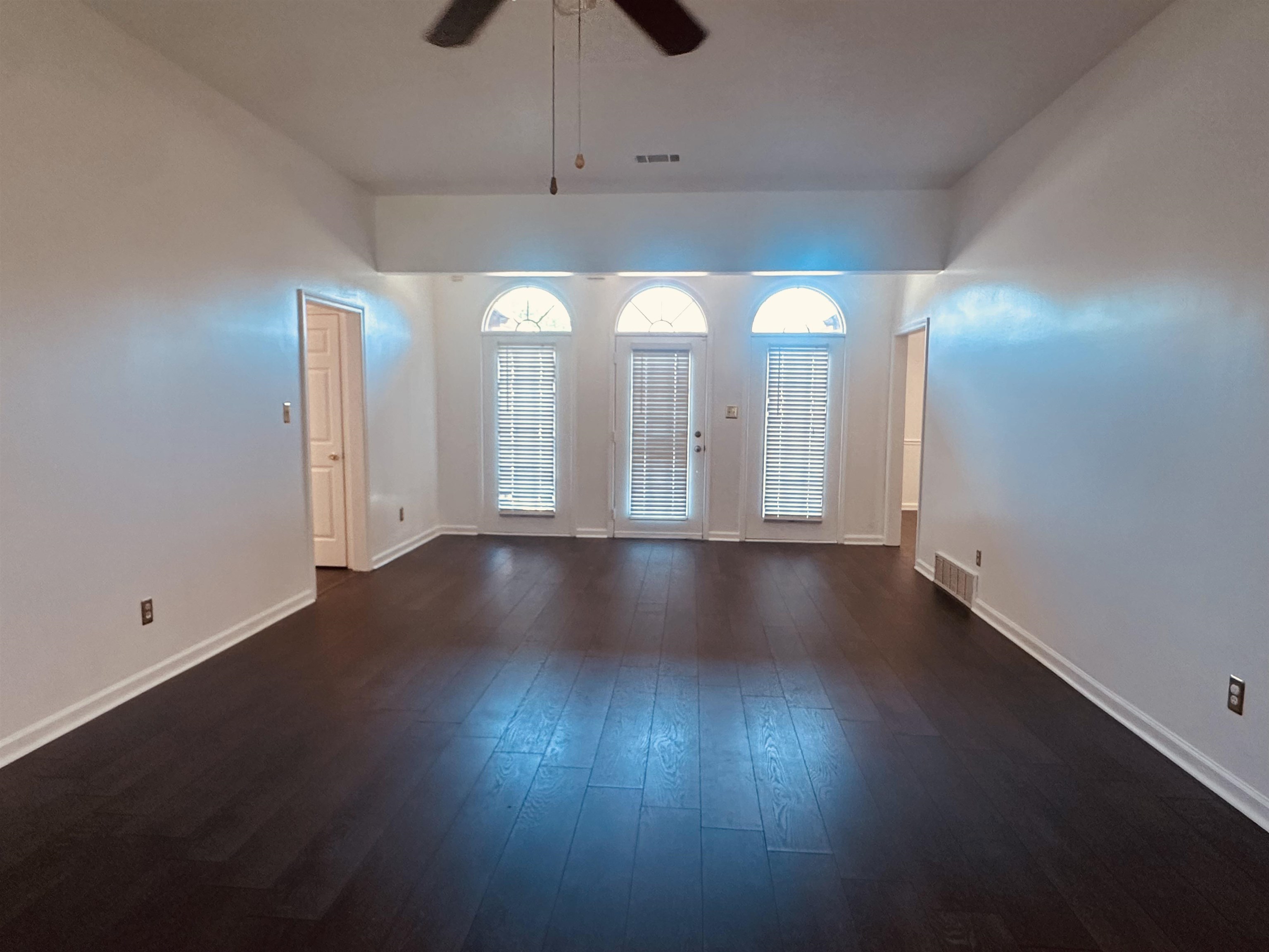 8305 Crimson Creek Dr Property Photo 5
