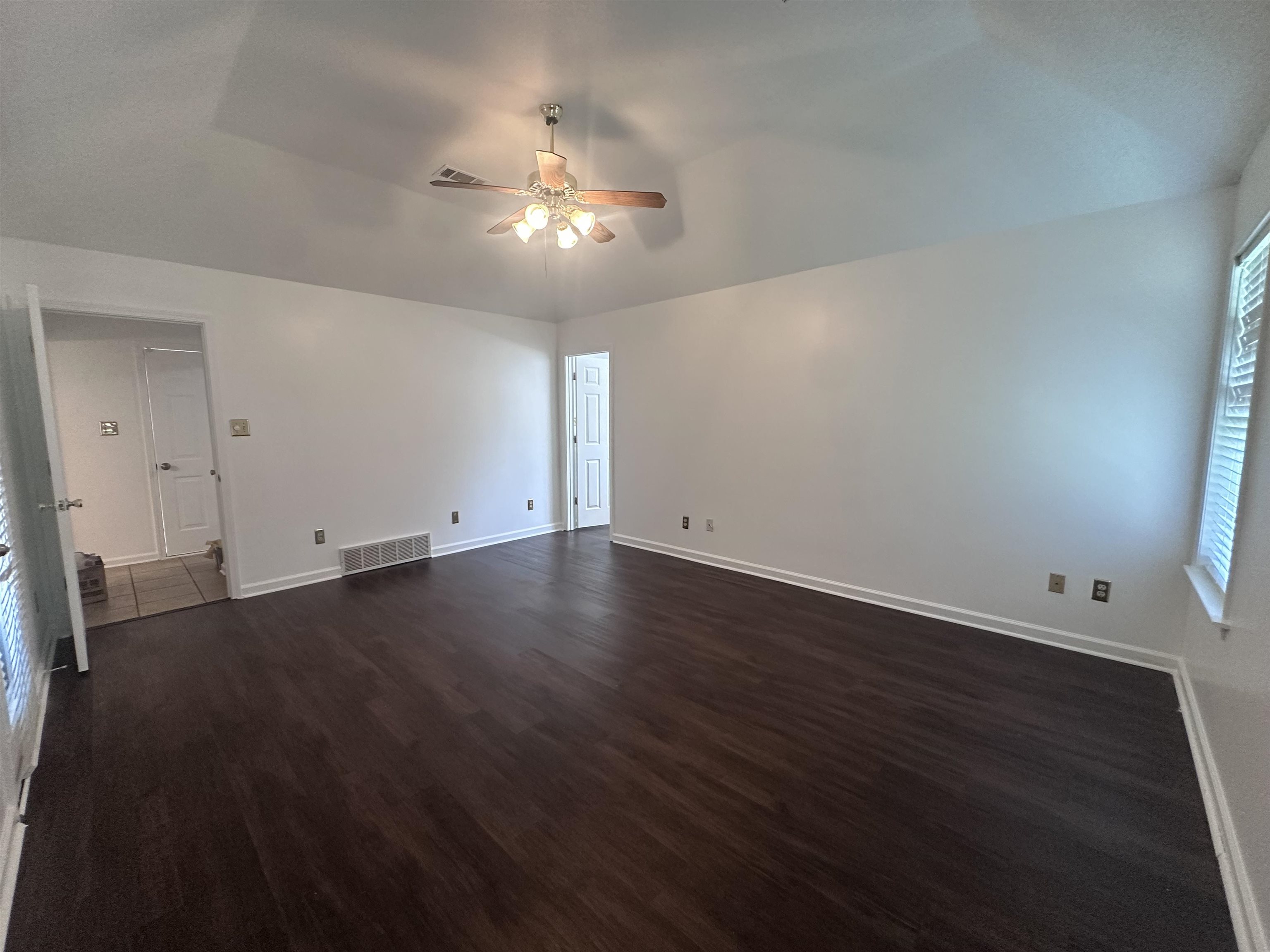 8305 Crimson Creek Dr Property Photo 6